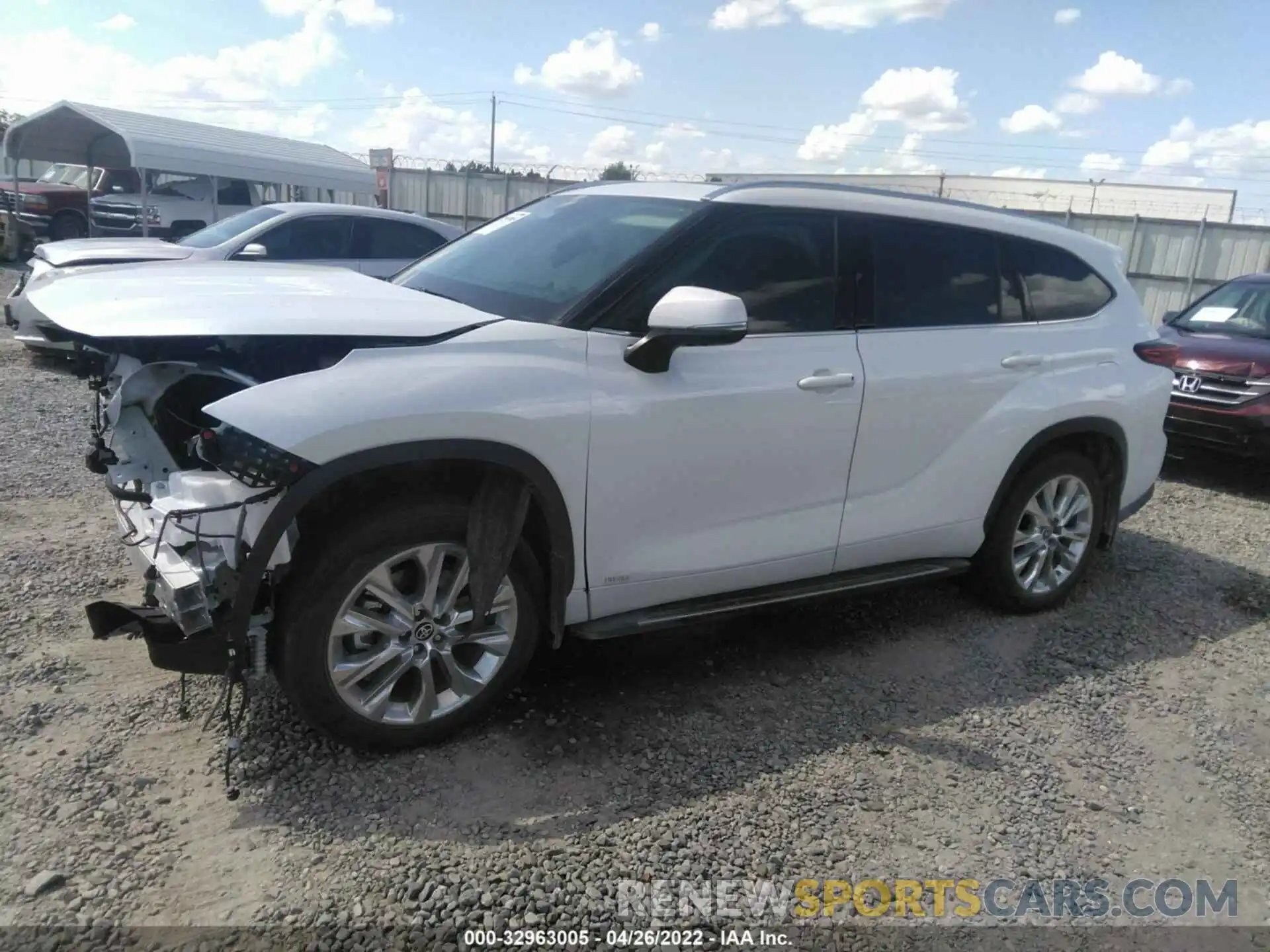 2 Photograph of a damaged car 5TDXBRCHXNS550079 TOYOTA HIGHLANDER 2022