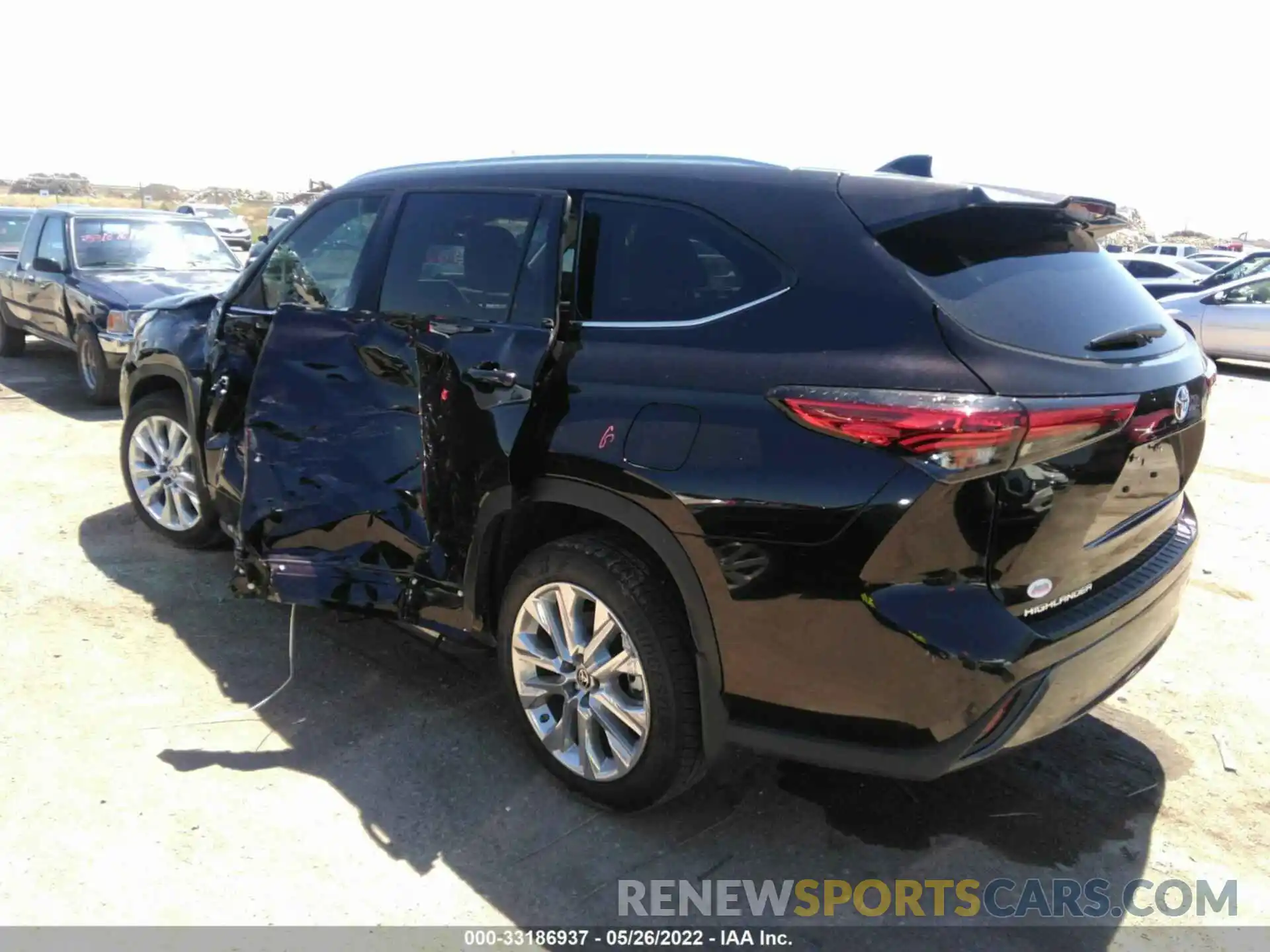 3 Photograph of a damaged car 5TDYZRAH1NS109010 TOYOTA HIGHLANDER 2022