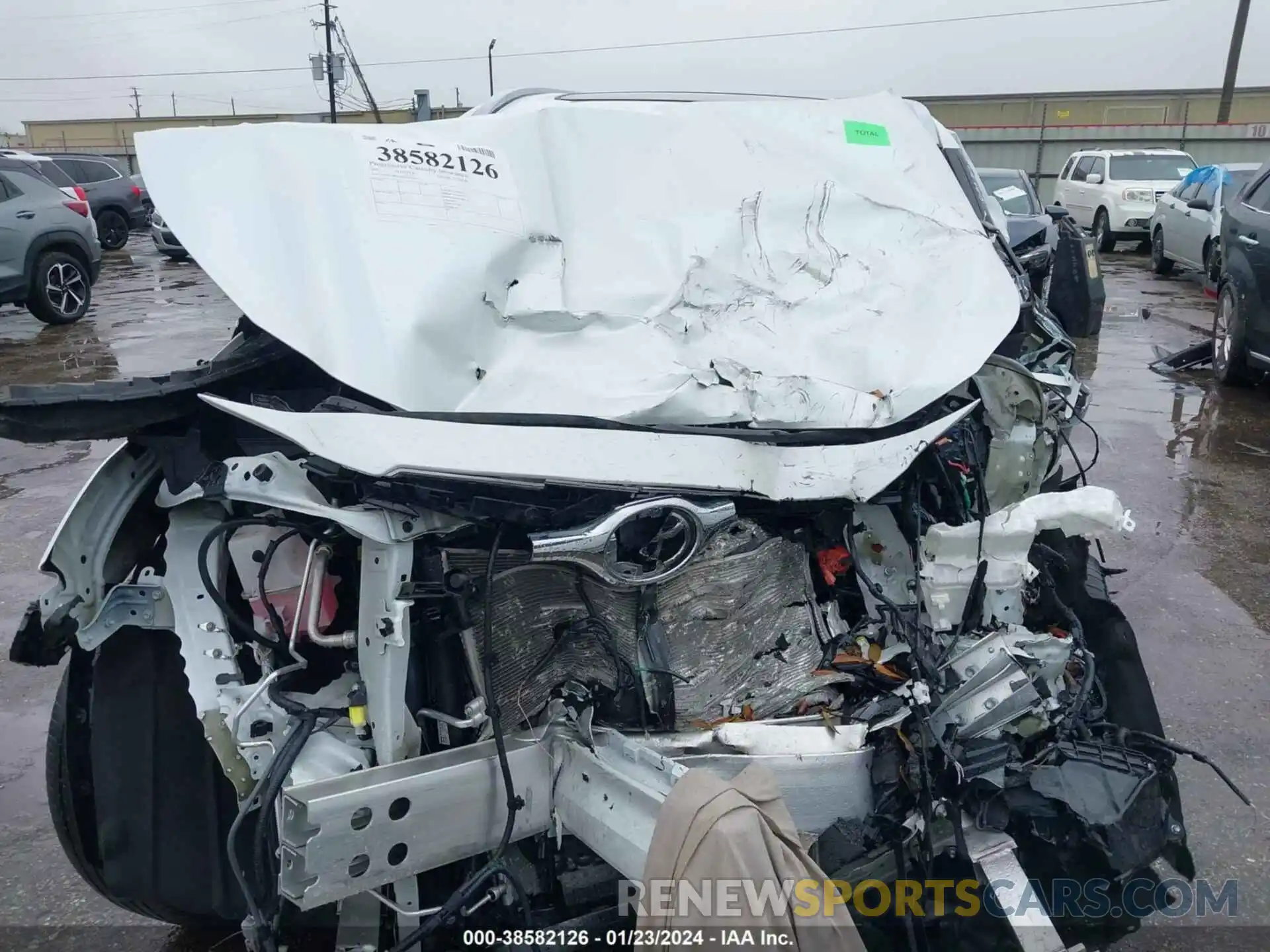 11 Photograph of a damaged car 5TDYZRAH6NS122657 TOYOTA HIGHLANDER 2022