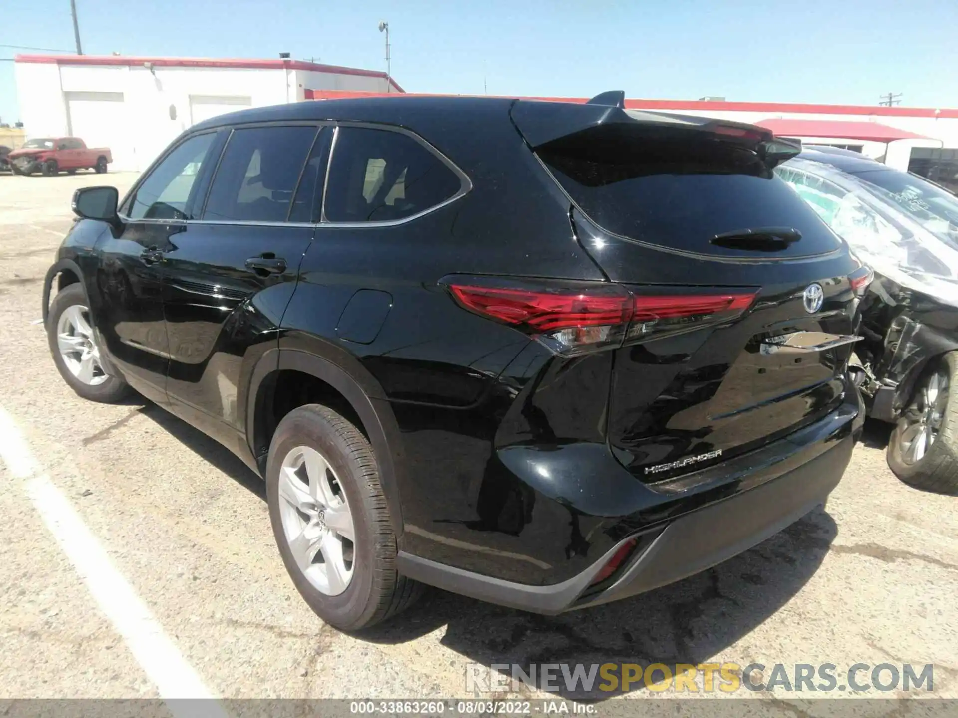 3 Photograph of a damaged car 5TDZARAH5NS512127 TOYOTA HIGHLANDER 2022