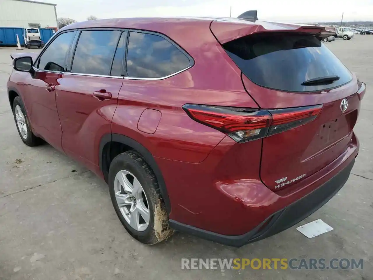 2 Photograph of a damaged car 5TDZZRAH0NS128071 TOYOTA HIGHLANDER 2022