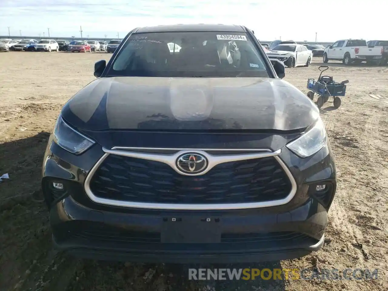 5 Photograph of a damaged car 5TDZZRAH1NS134073 TOYOTA HIGHLANDER 2022