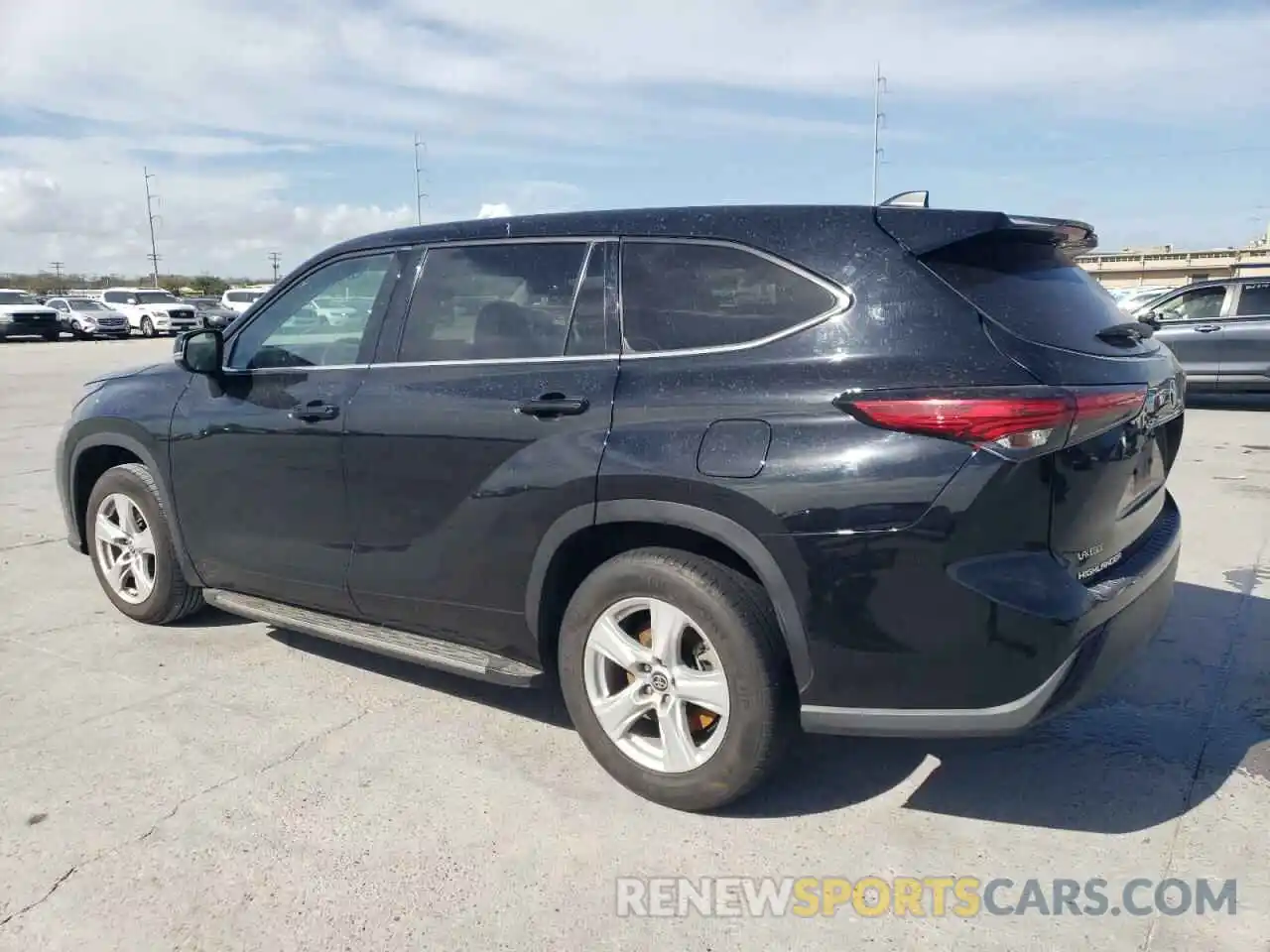 2 Photograph of a damaged car 5TDZZRAH1NS542265 TOYOTA HIGHLANDER 2022