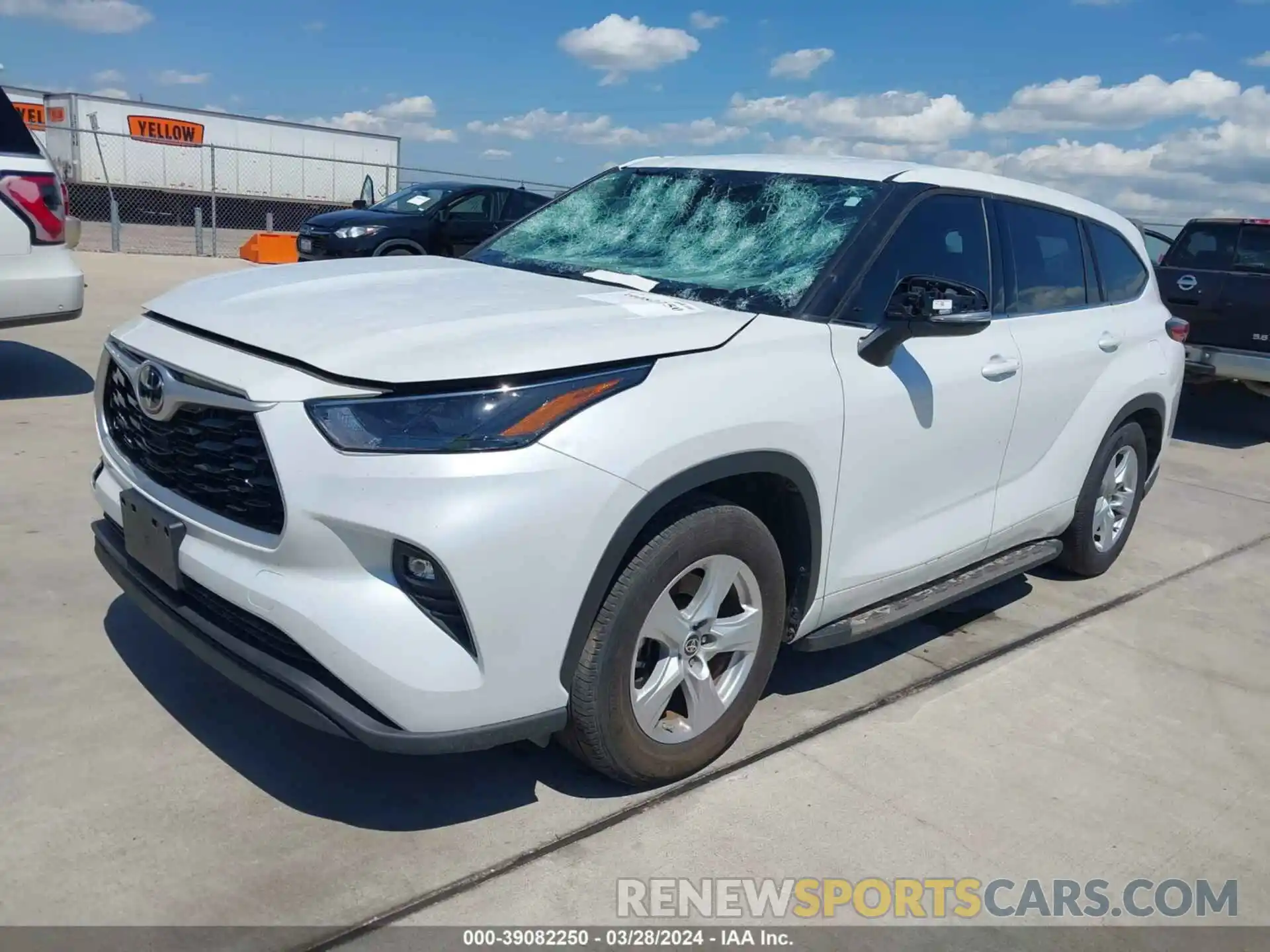 2 Photograph of a damaged car 5TDZZRAH2NS098488 TOYOTA HIGHLANDER 2022