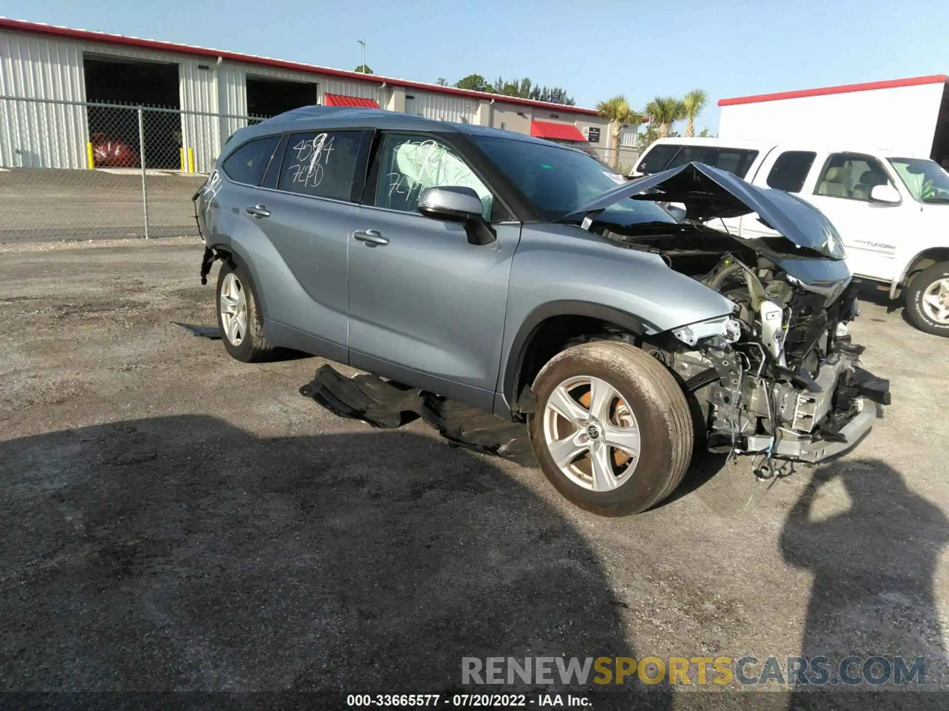 1 Photograph of a damaged car 5TDZZRAH3NS094594 TOYOTA HIGHLANDER 2022