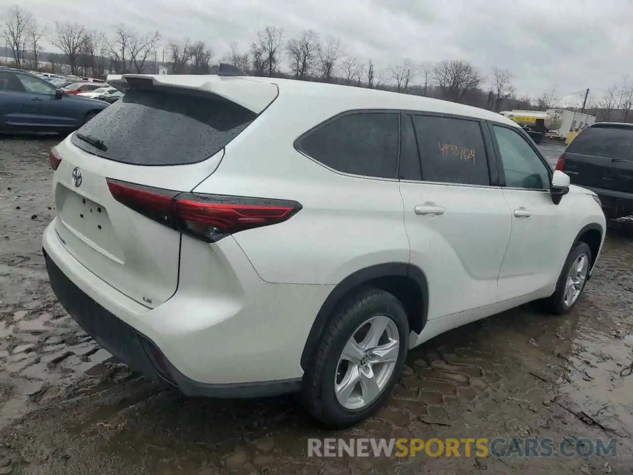 3 Photograph of a damaged car 5TDZZRAH4NS558363 TOYOTA HIGHLANDER 2022