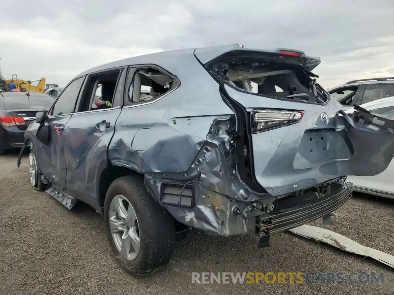 3 Photograph of a damaged car 5TDZZRAH5NS114005 TOYOTA HIGHLANDER 2022