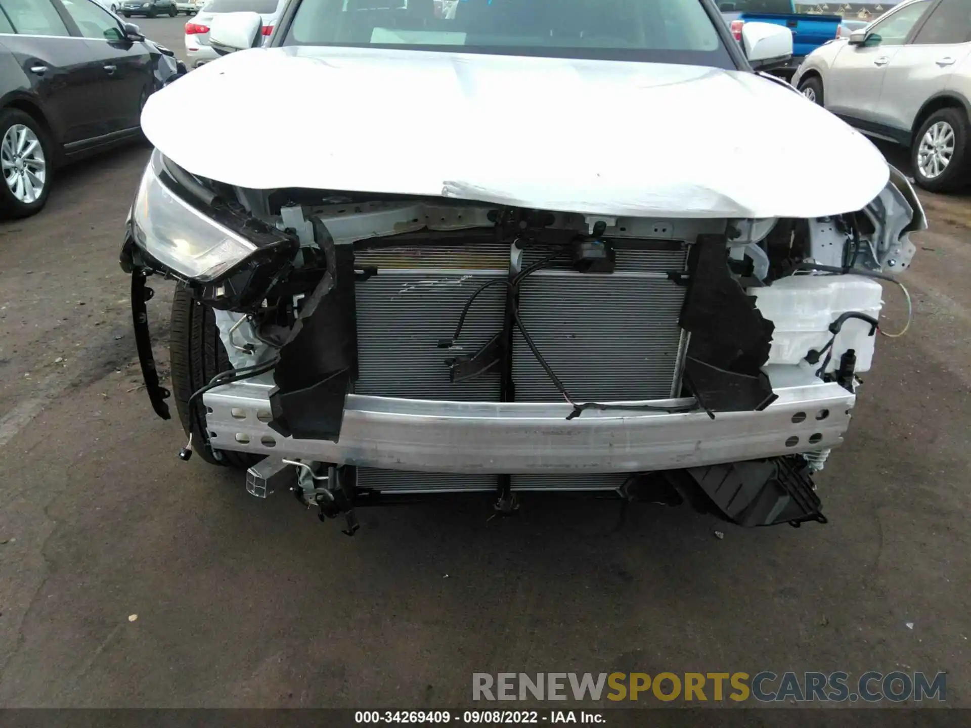 6 Photograph of a damaged car 5TDZZRAH6NS538776 TOYOTA HIGHLANDER 2022