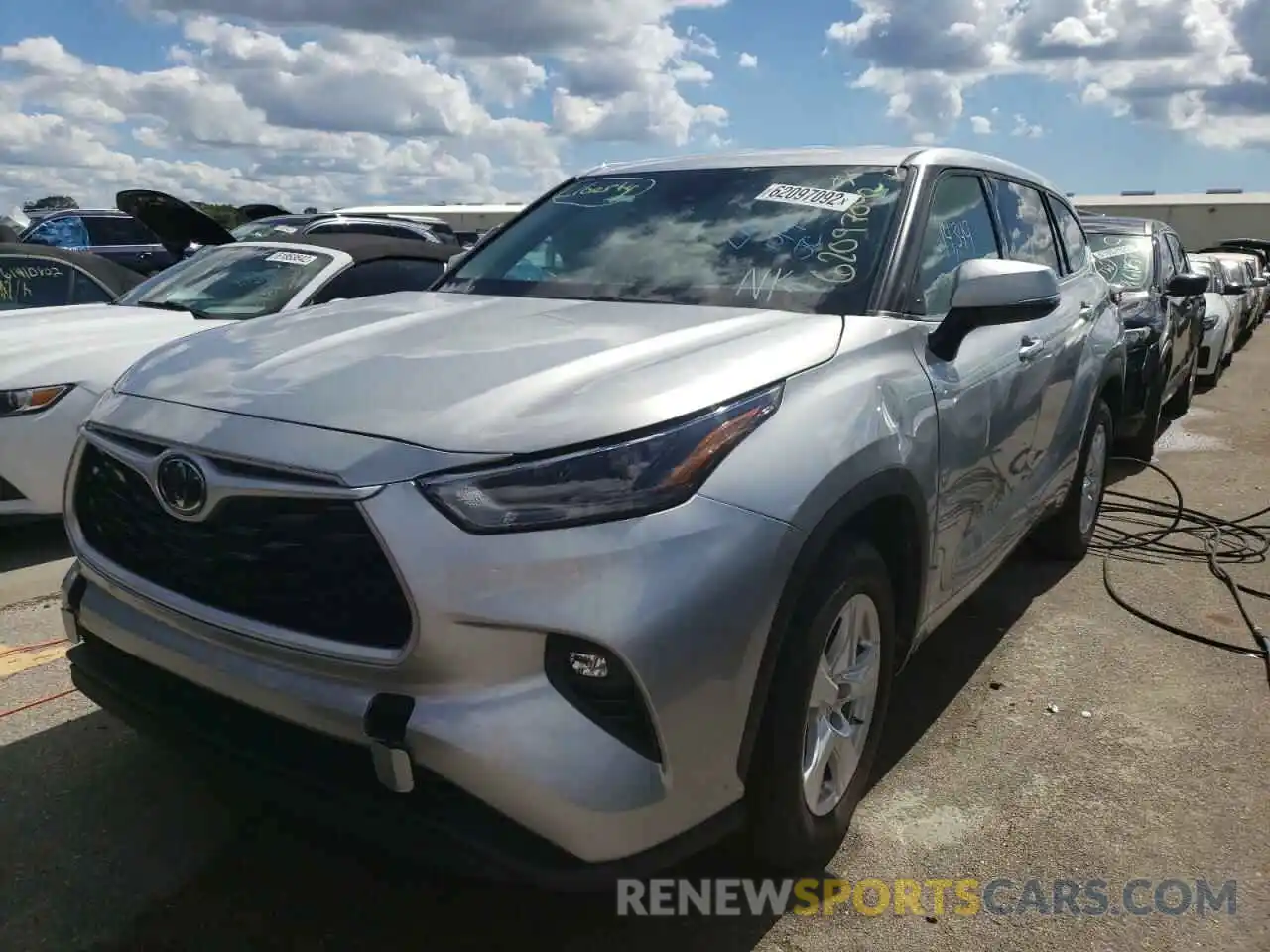 2 Photograph of a damaged car 5TDZZRAH7NS110537 TOYOTA HIGHLANDER 2022