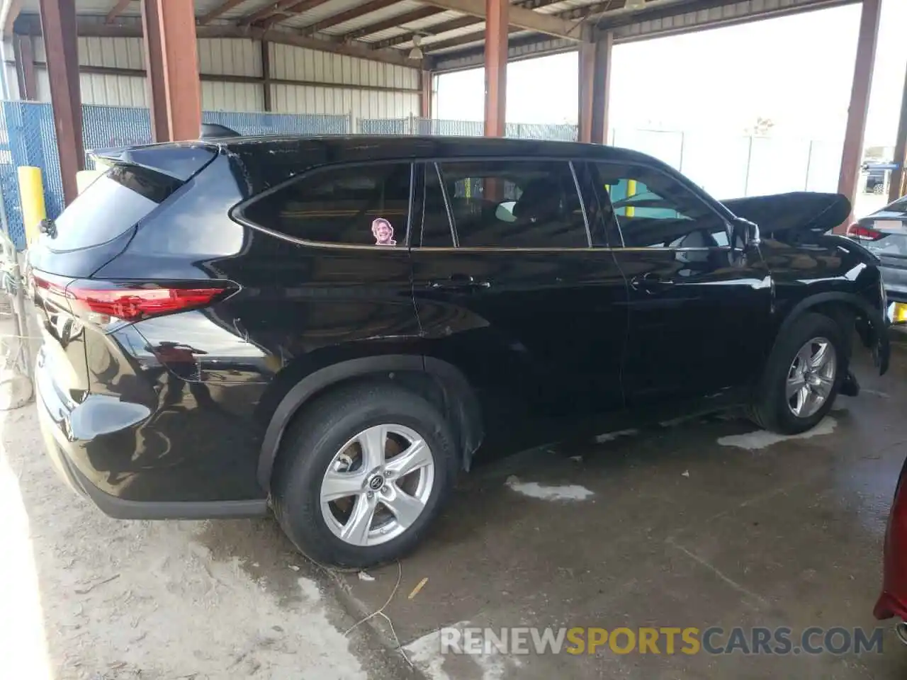 3 Photograph of a damaged car 5TDZZRAH7NS554954 TOYOTA HIGHLANDER 2022