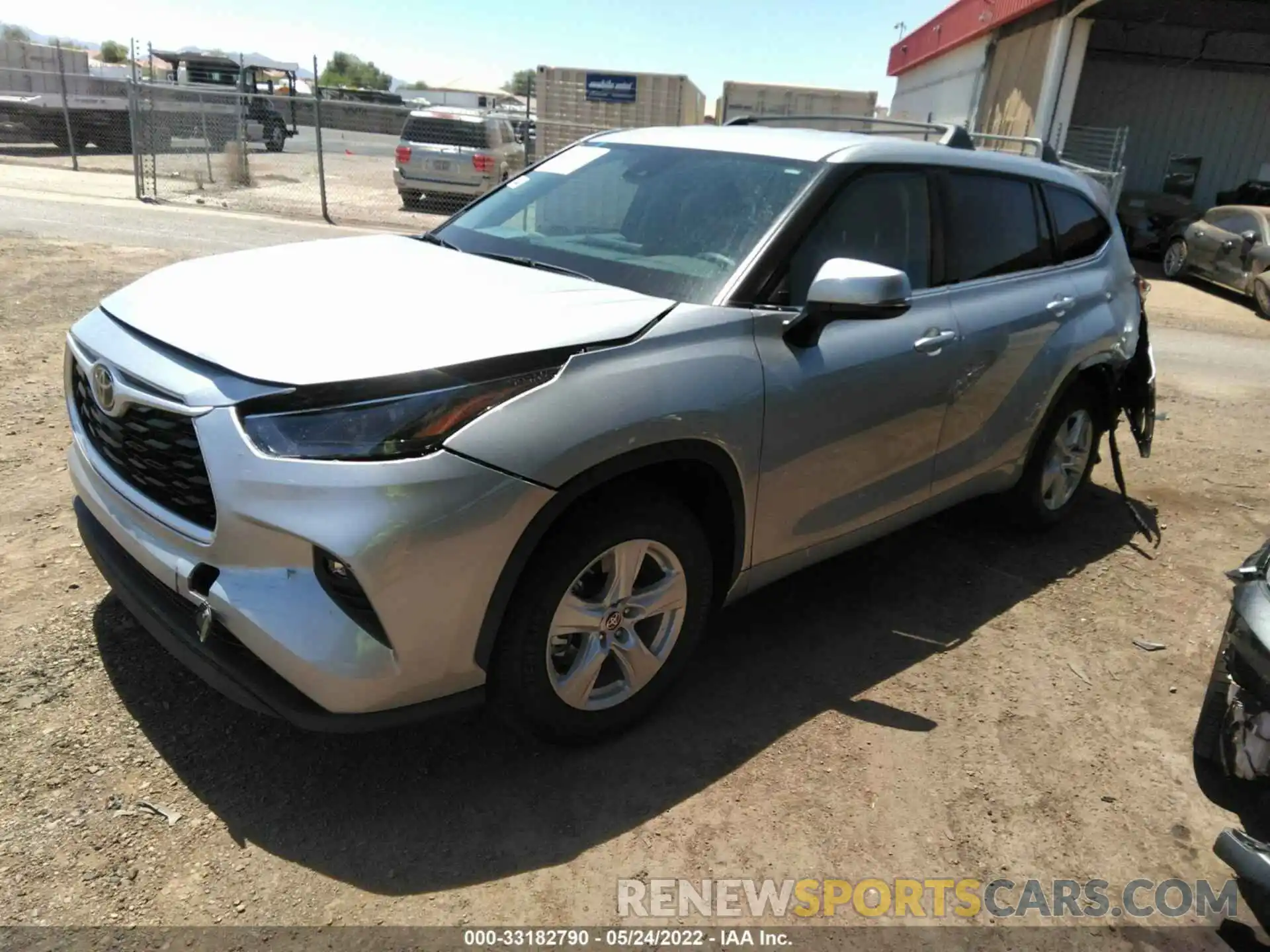 2 Photograph of a damaged car 5TDZZRAH8NS105850 TOYOTA HIGHLANDER 2022