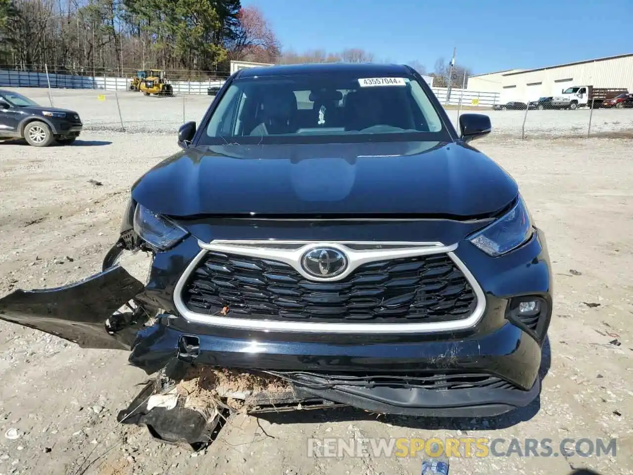 5 Photograph of a damaged car 5TDZZRAH8NS131476 TOYOTA HIGHLANDER 2022