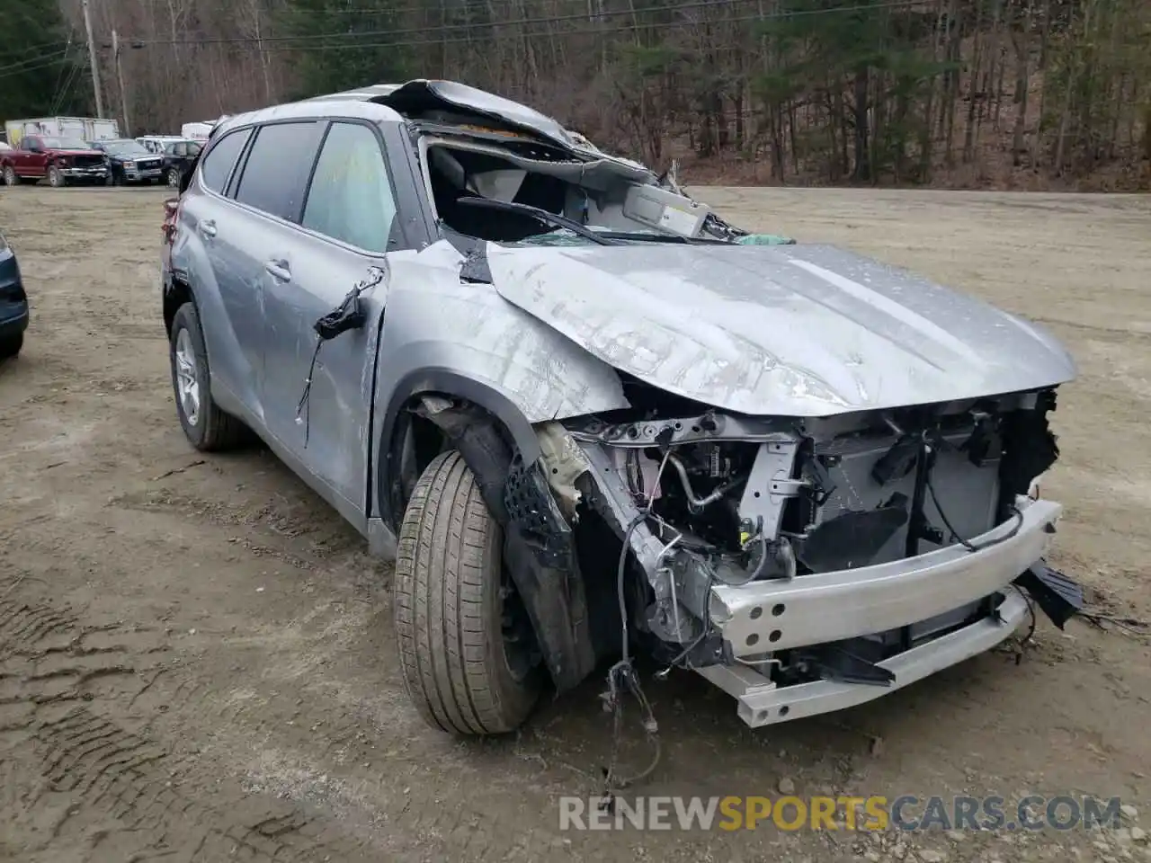 1 Photograph of a damaged car 5TDZZRAH8NS544854 TOYOTA HIGHLANDER 2022