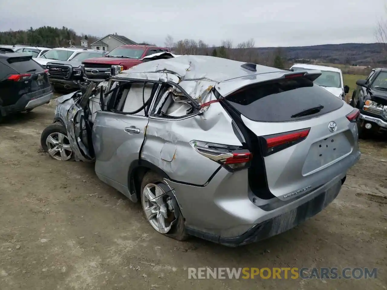 3 Photograph of a damaged car 5TDZZRAH8NS544854 TOYOTA HIGHLANDER 2022