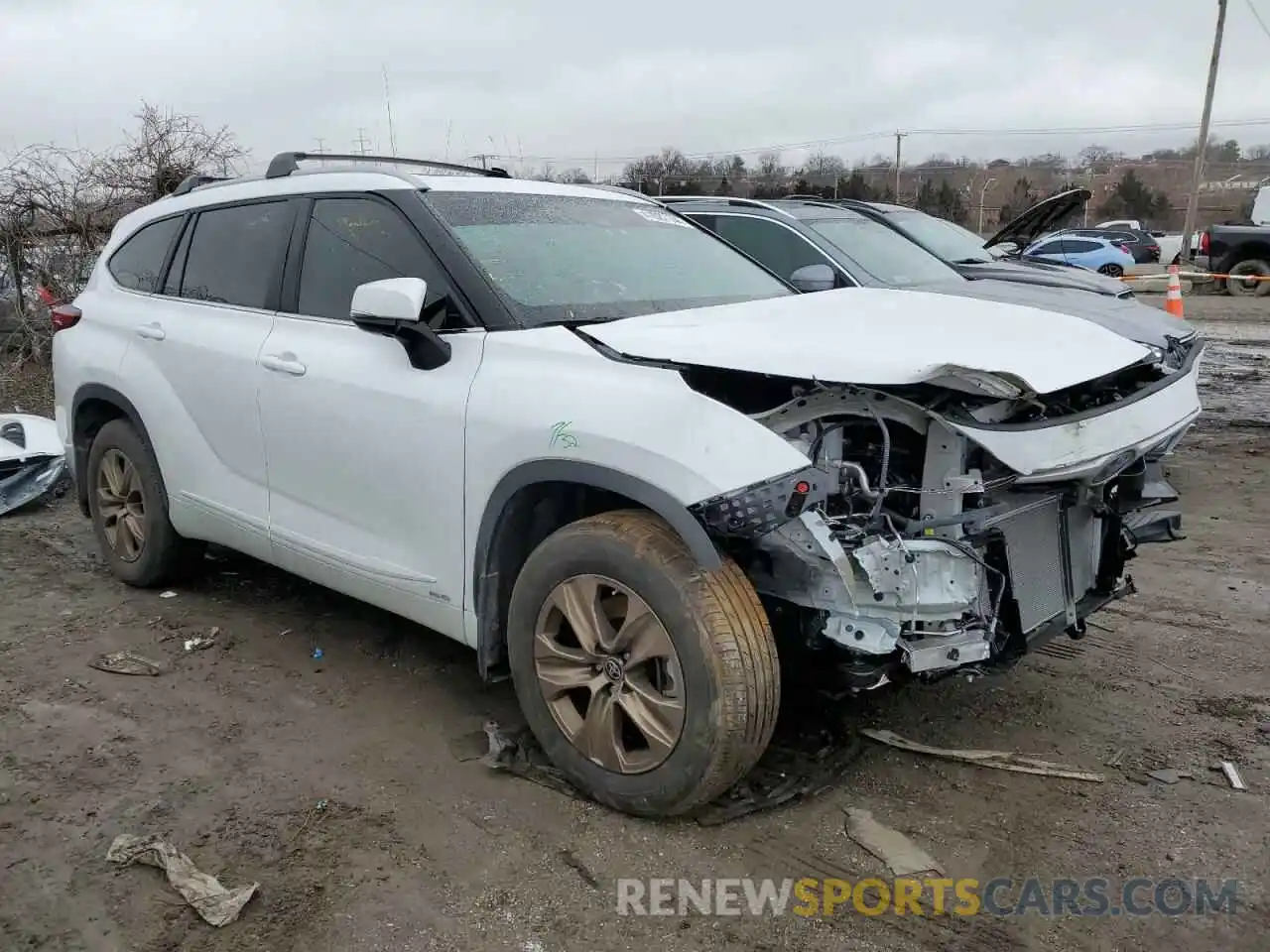 4 Photograph of a damaged car 5TDABRCH9PS585883 TOYOTA HIGHLANDER 2023