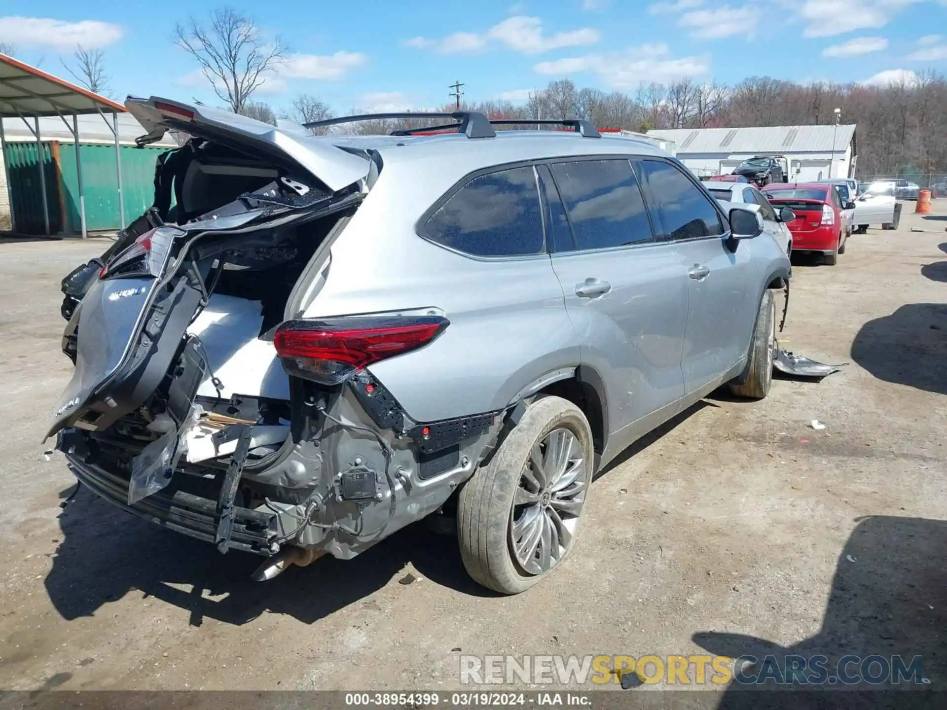 4 Photograph of a damaged car 5TDEBRCH7PS112114 TOYOTA HIGHLANDER 2023