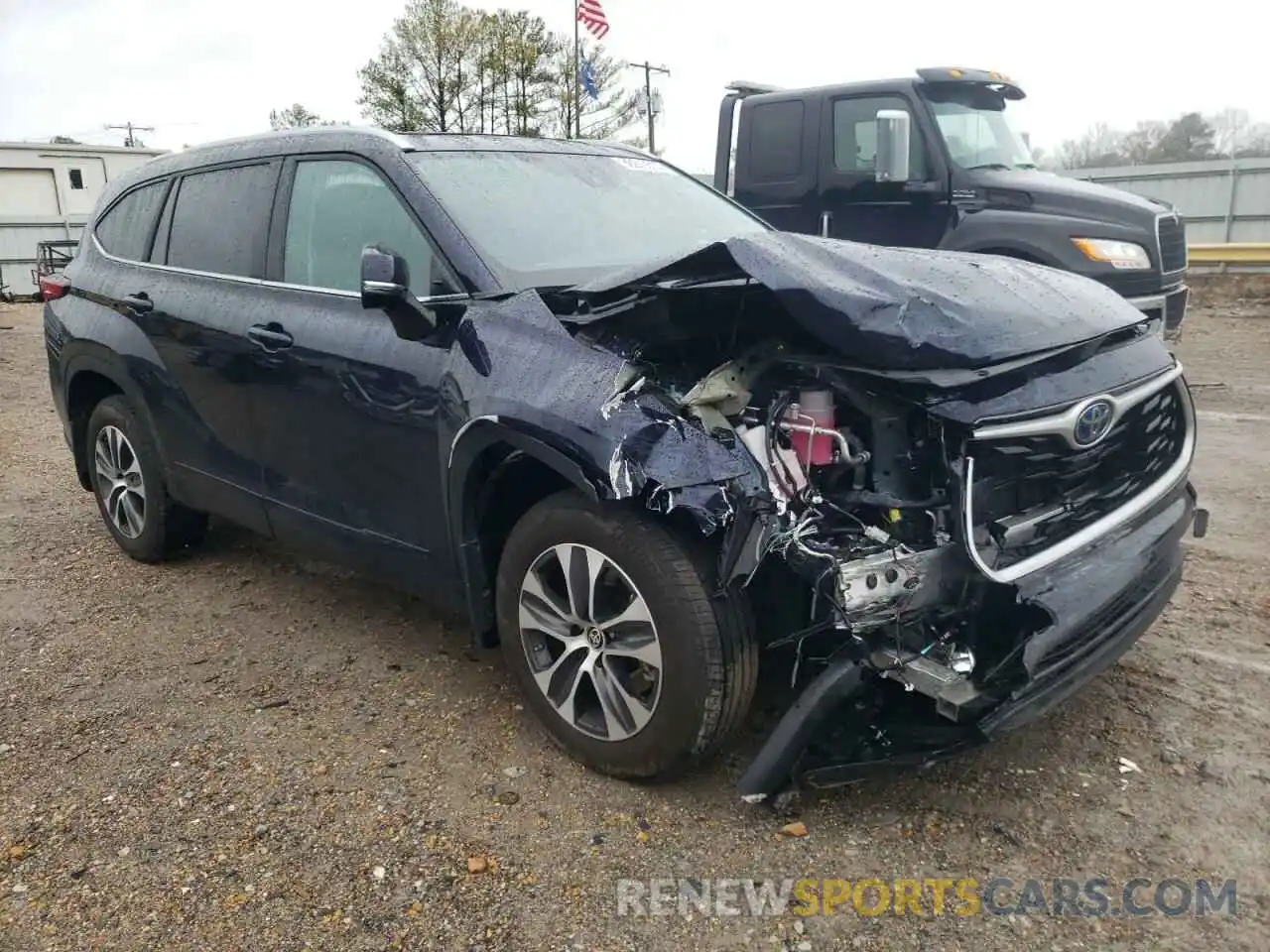 4 Photograph of a damaged car 5TDKARAH7PS019215 TOYOTA HIGHLANDER 2023