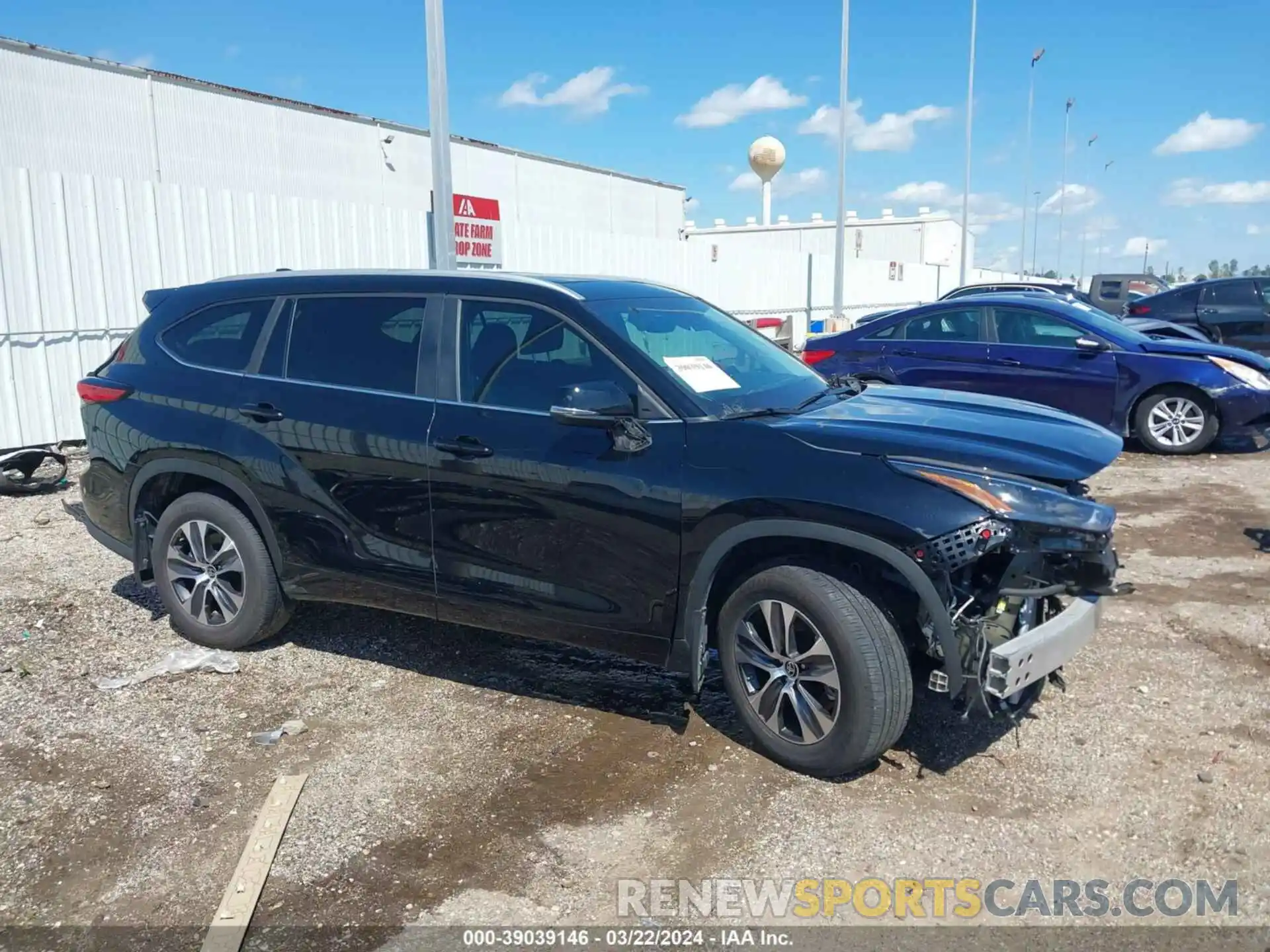 14 Photograph of a damaged car 5TDKARAH8PS019059 TOYOTA HIGHLANDER 2023