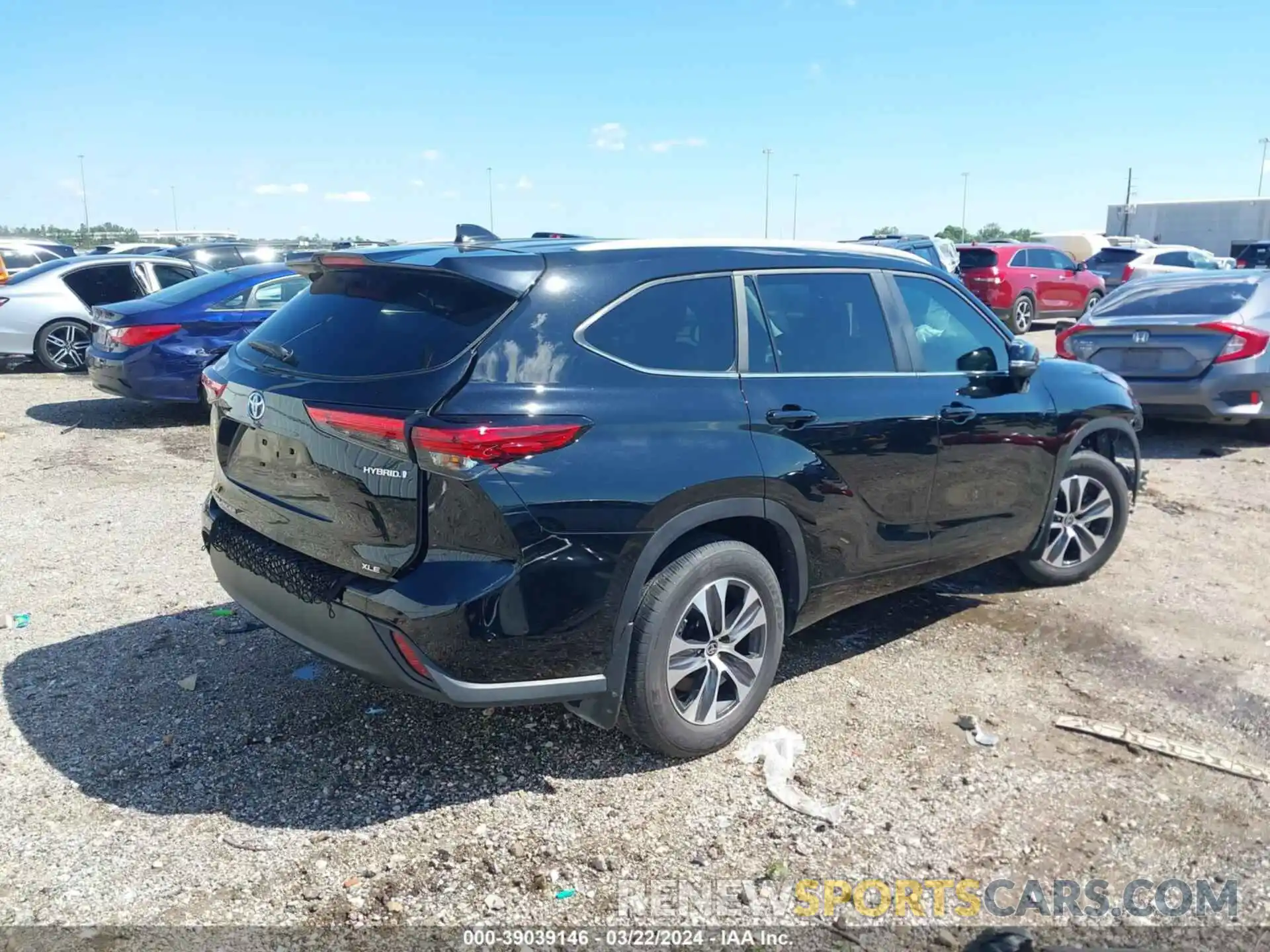 4 Photograph of a damaged car 5TDKARAH8PS019059 TOYOTA HIGHLANDER 2023