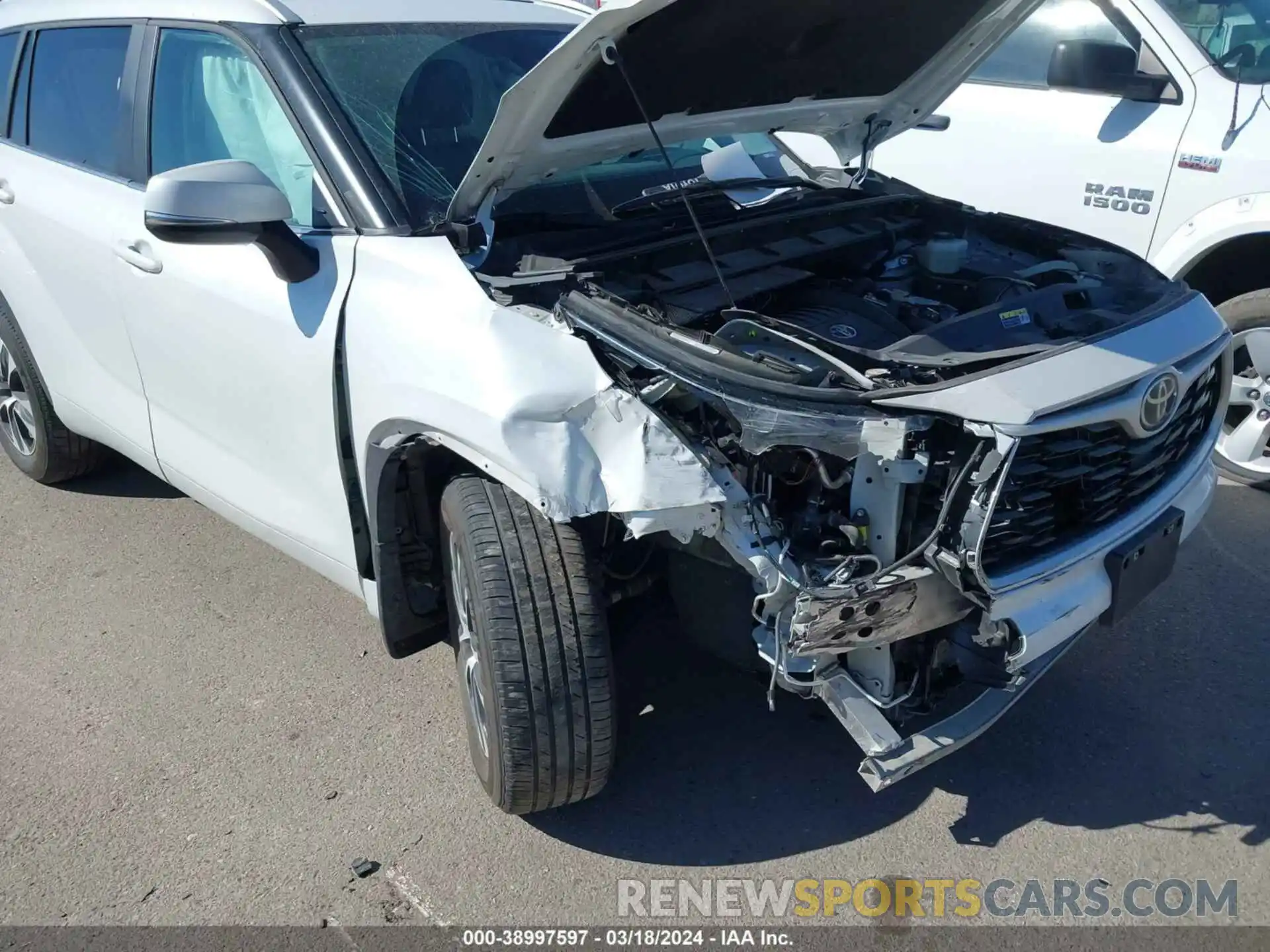 6 Photograph of a damaged car 5TDKDRAH0PS027566 TOYOTA HIGHLANDER 2023