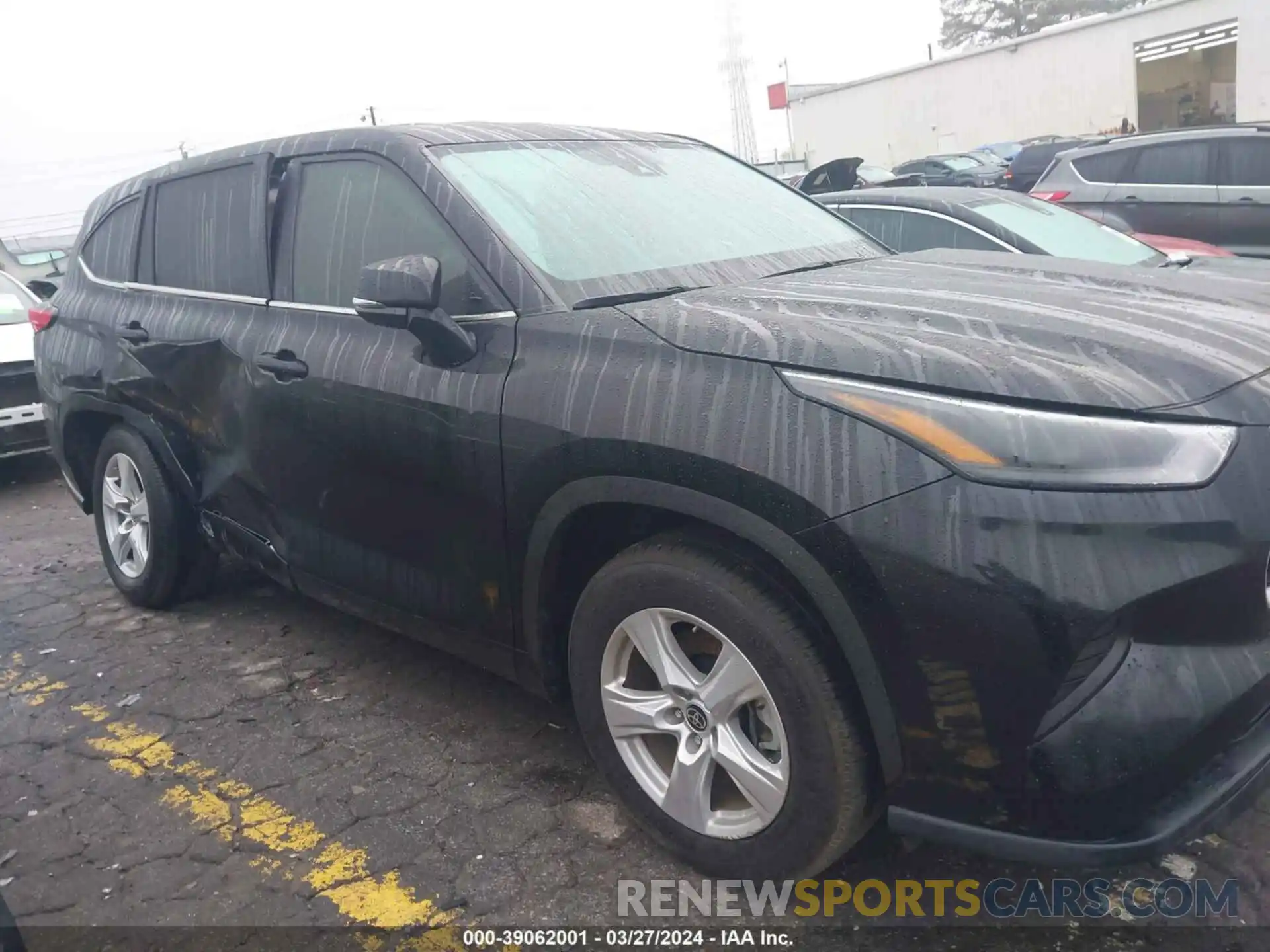 13 Photograph of a damaged car 5TDKDRAH2PS509553 TOYOTA HIGHLANDER 2023