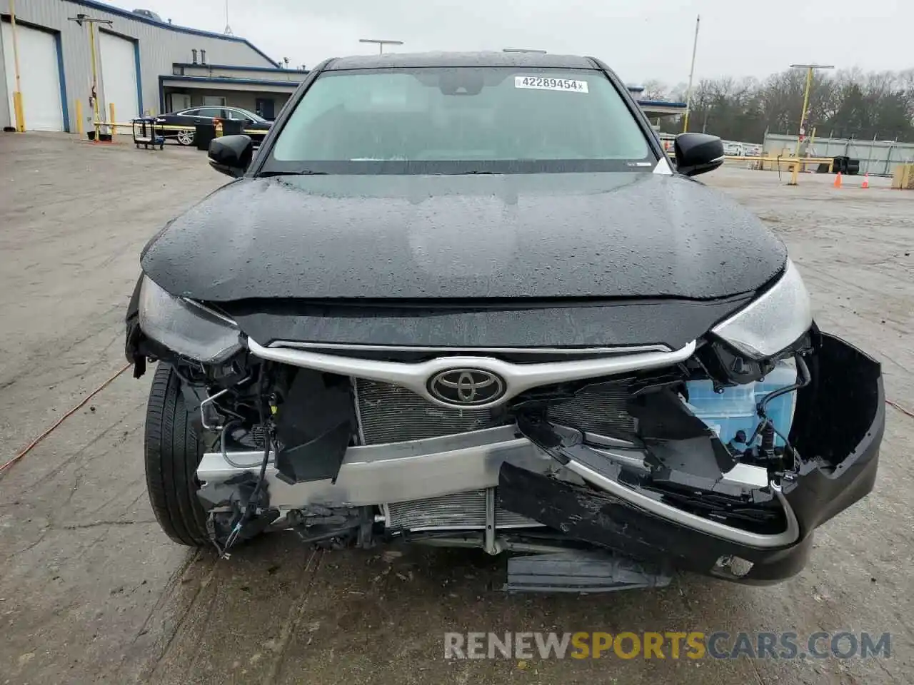 5 Photograph of a damaged car 5TDKDRAH3PS509318 TOYOTA HIGHLANDER 2023