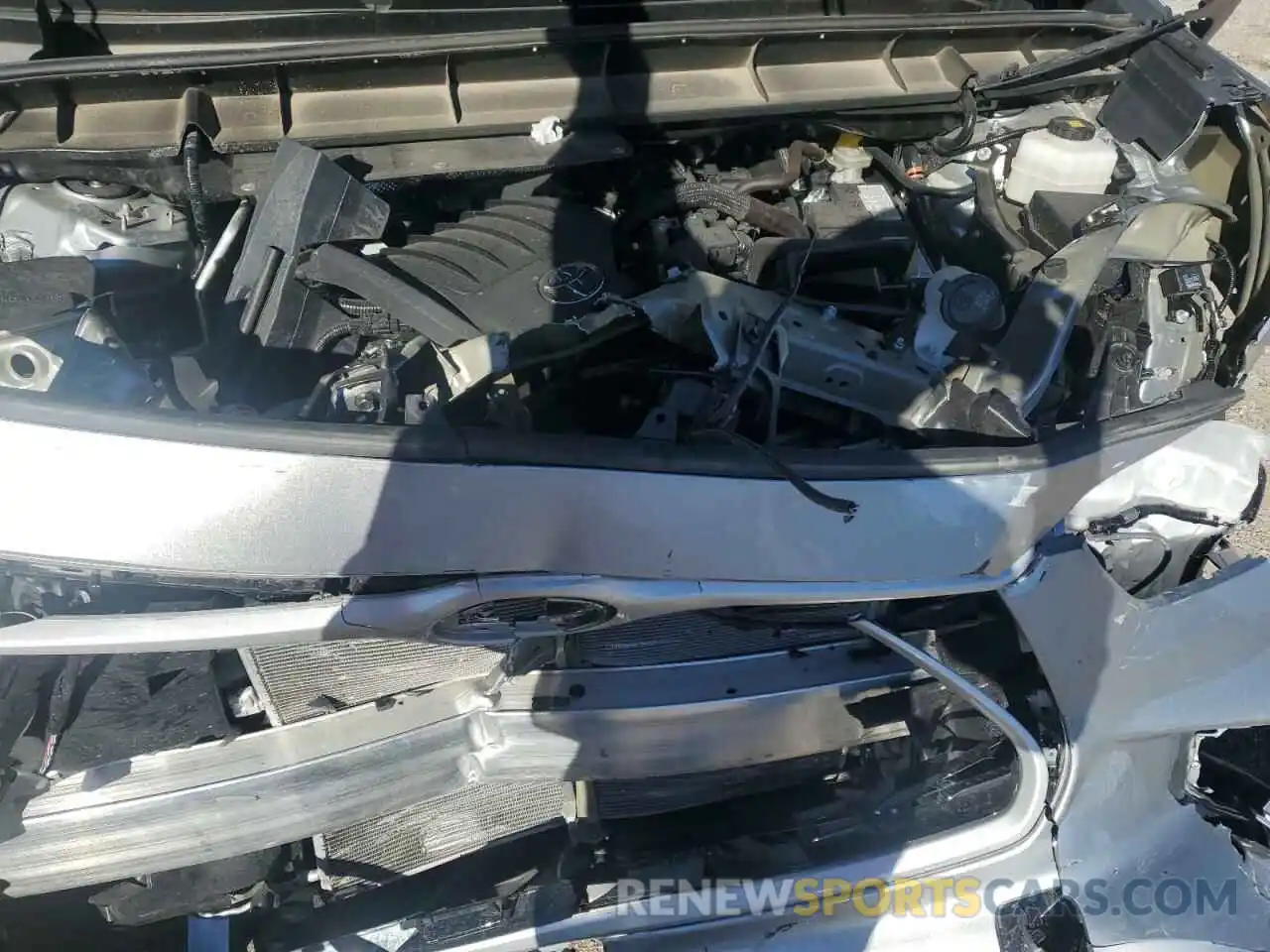 12 Photograph of a damaged car 5TDKDRAH5PS037137 TOYOTA HIGHLANDER 2023