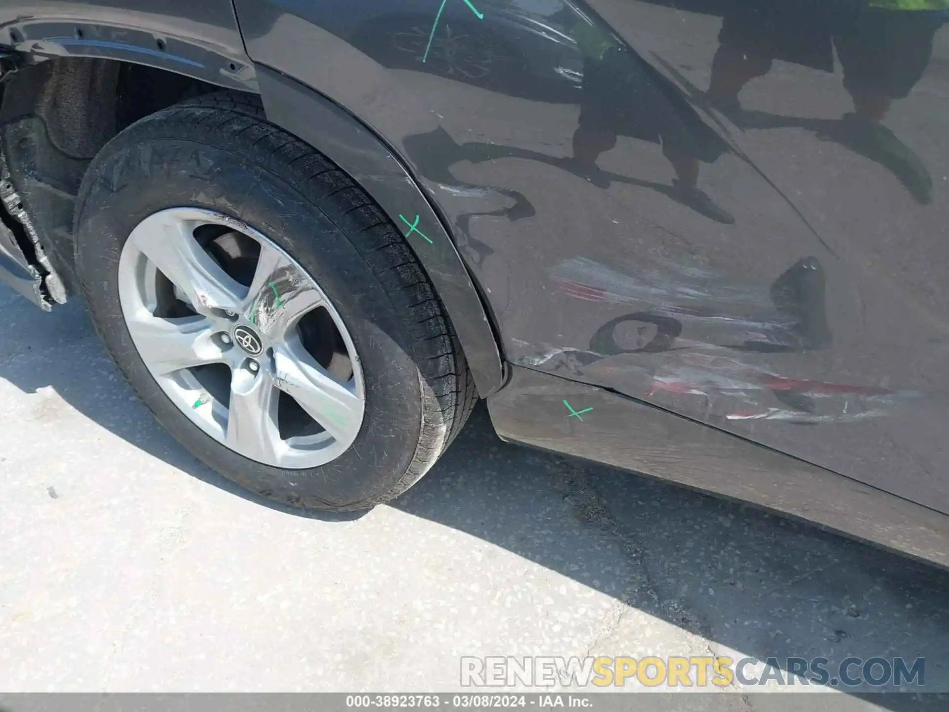 19 Photograph of a damaged car 5TDKDRAH7PS046647 TOYOTA HIGHLANDER 2023