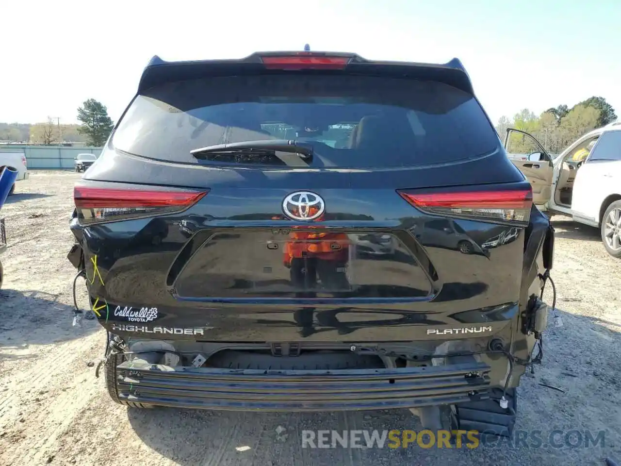 6 Photograph of a damaged car 5TDKDRAHXPS007194 TOYOTA HIGHLANDER 2023