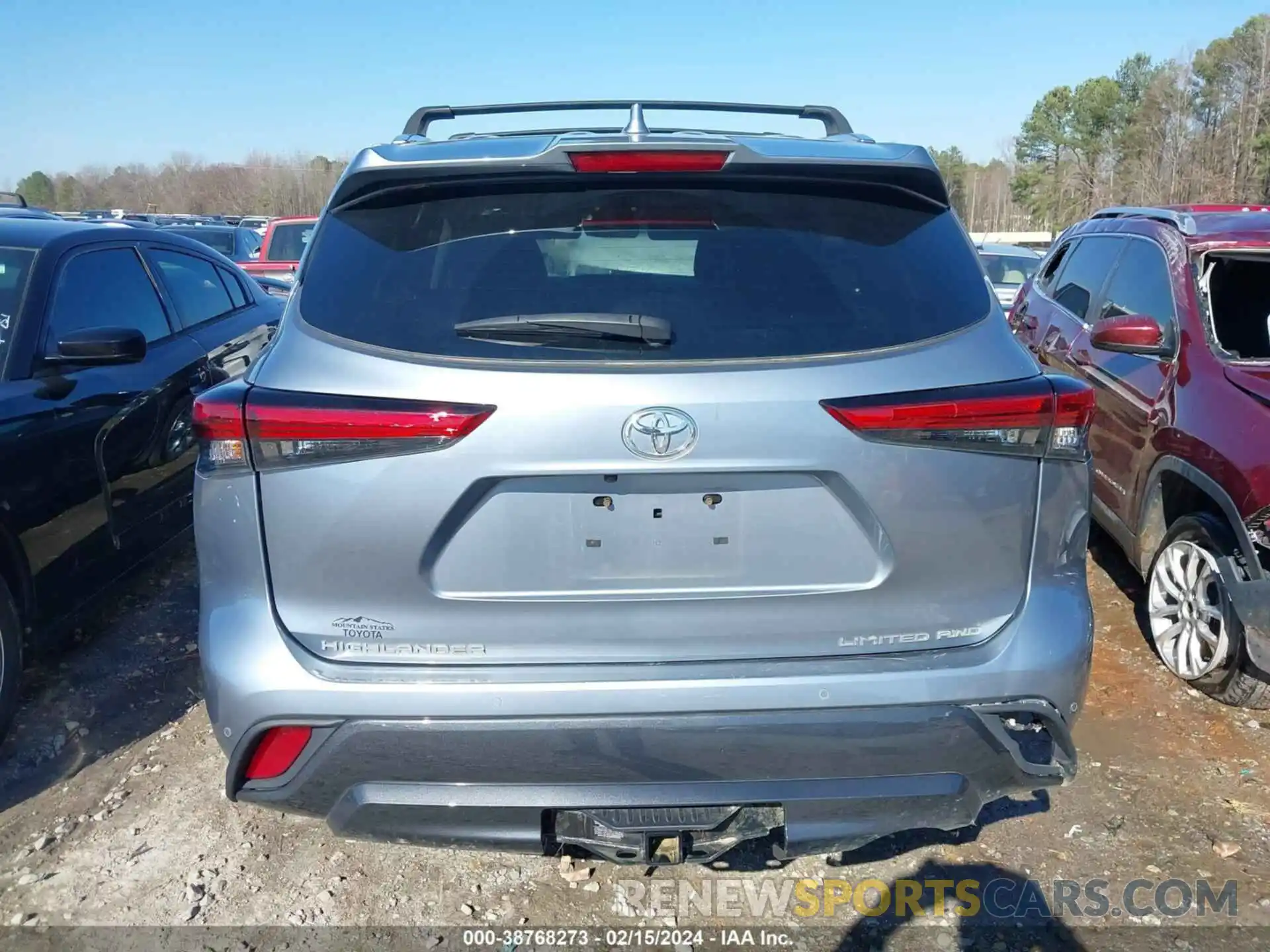 16 Photograph of a damaged car 5TDKDRBH8PS004177 TOYOTA HIGHLANDER 2023