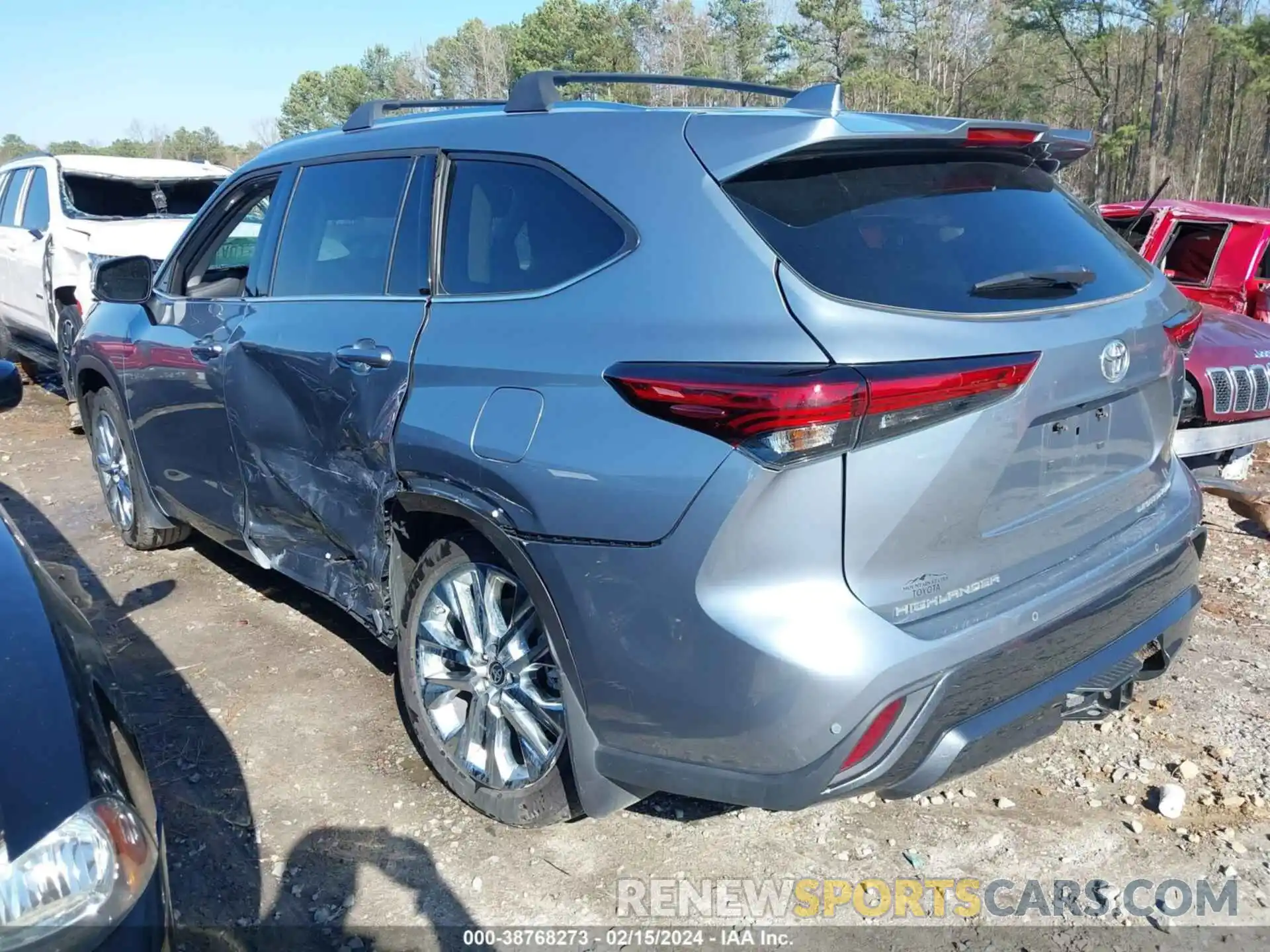 3 Photograph of a damaged car 5TDKDRBH8PS004177 TOYOTA HIGHLANDER 2023