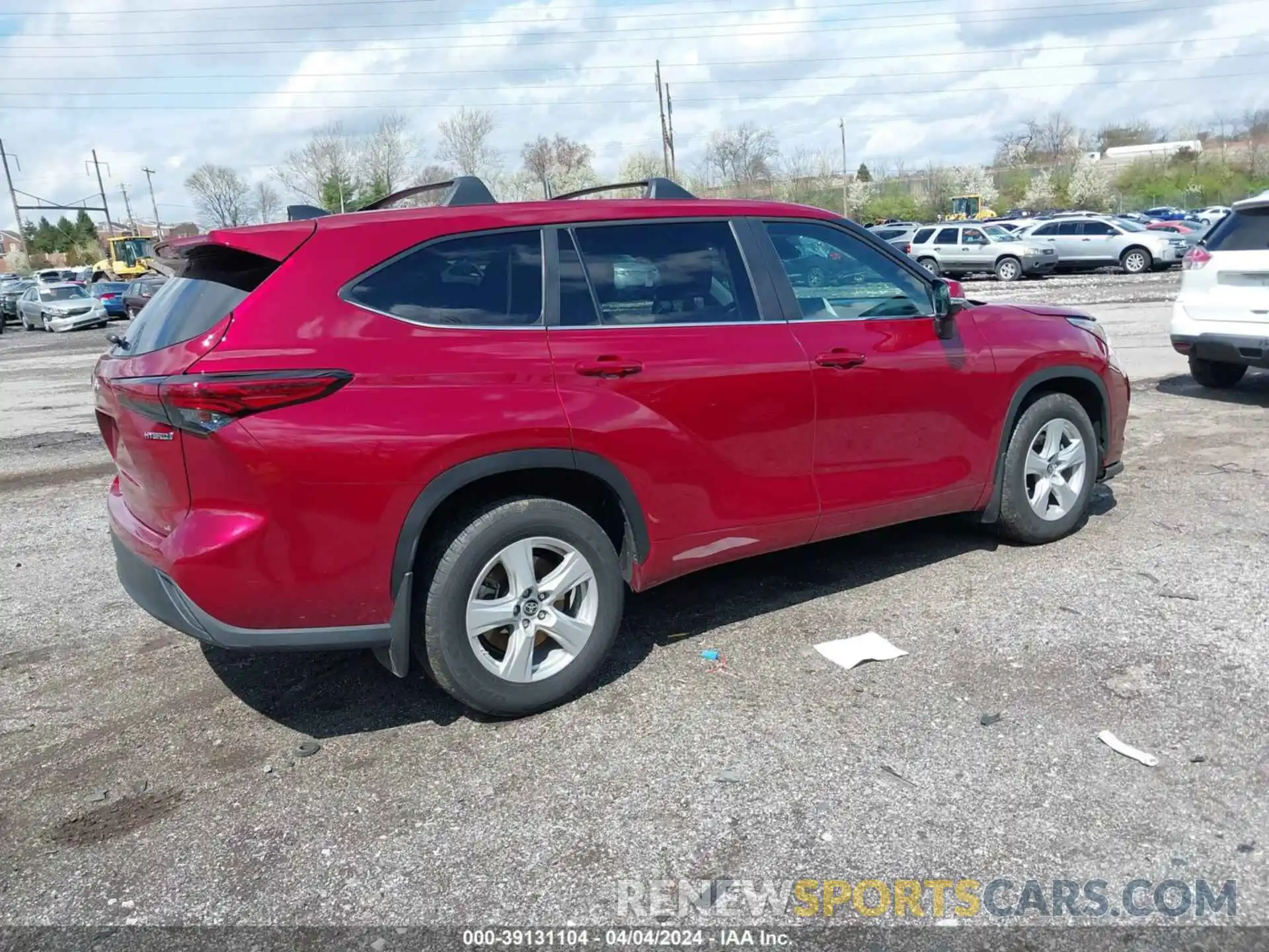 4 Photograph of a damaged car 5TDZARAH7PS517378 TOYOTA HIGHLANDER 2023