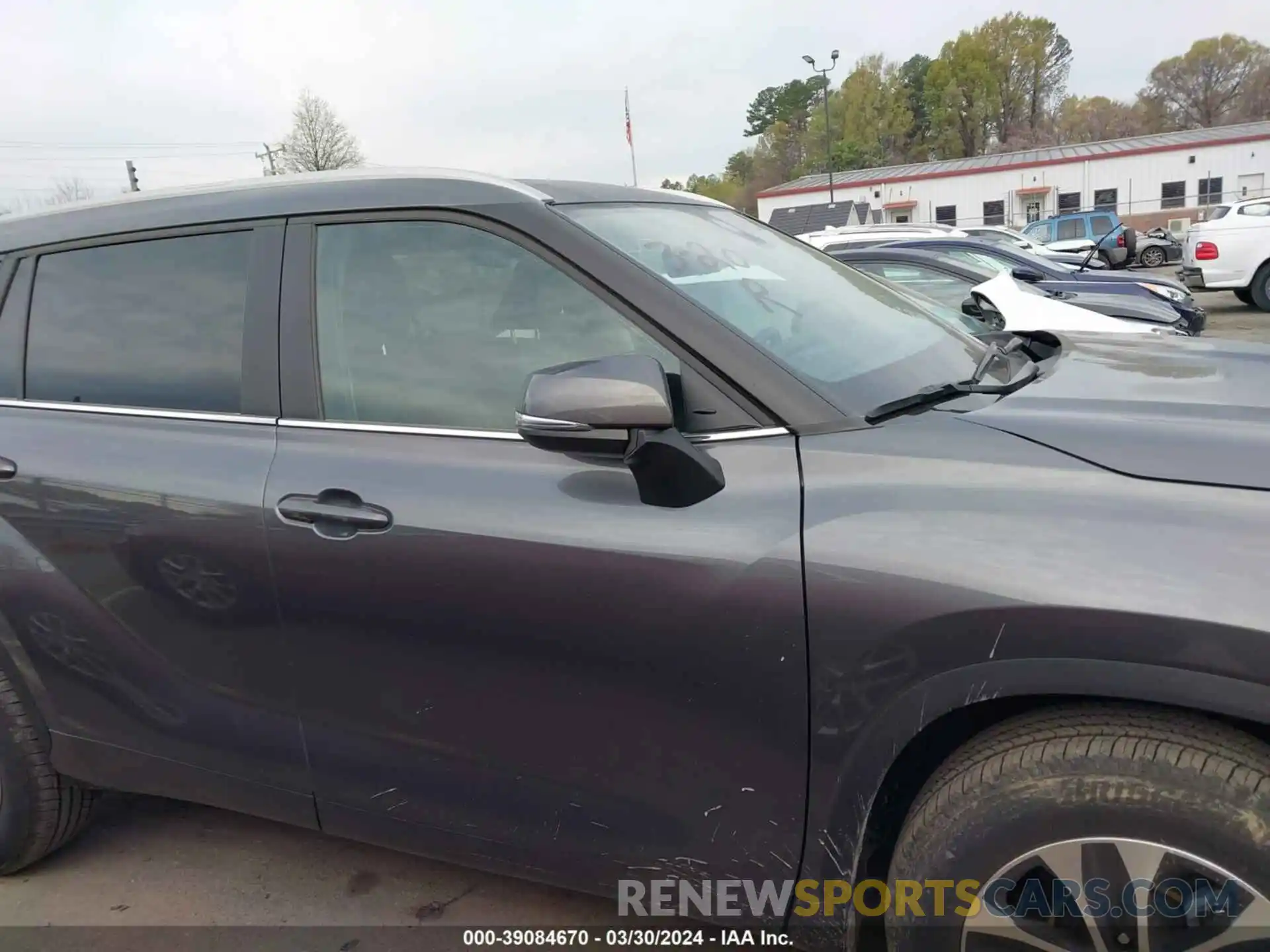 13 Photograph of a damaged car 5TDKDRAH0RS530999 TOYOTA HIGHLANDER 2024