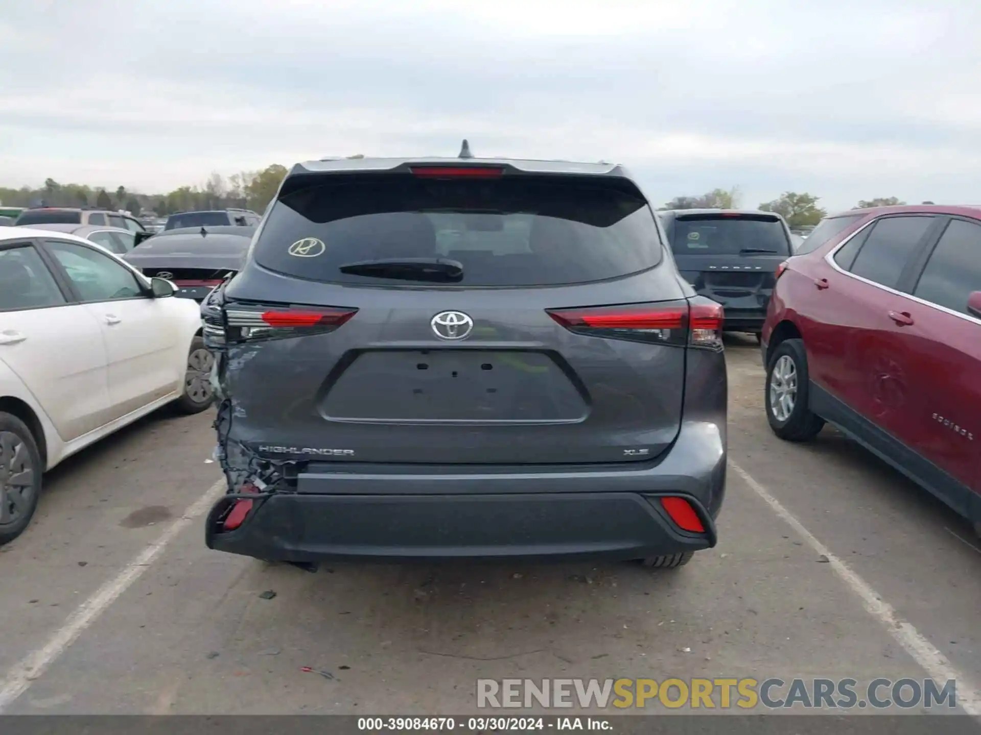 16 Photograph of a damaged car 5TDKDRAH0RS530999 TOYOTA HIGHLANDER 2024