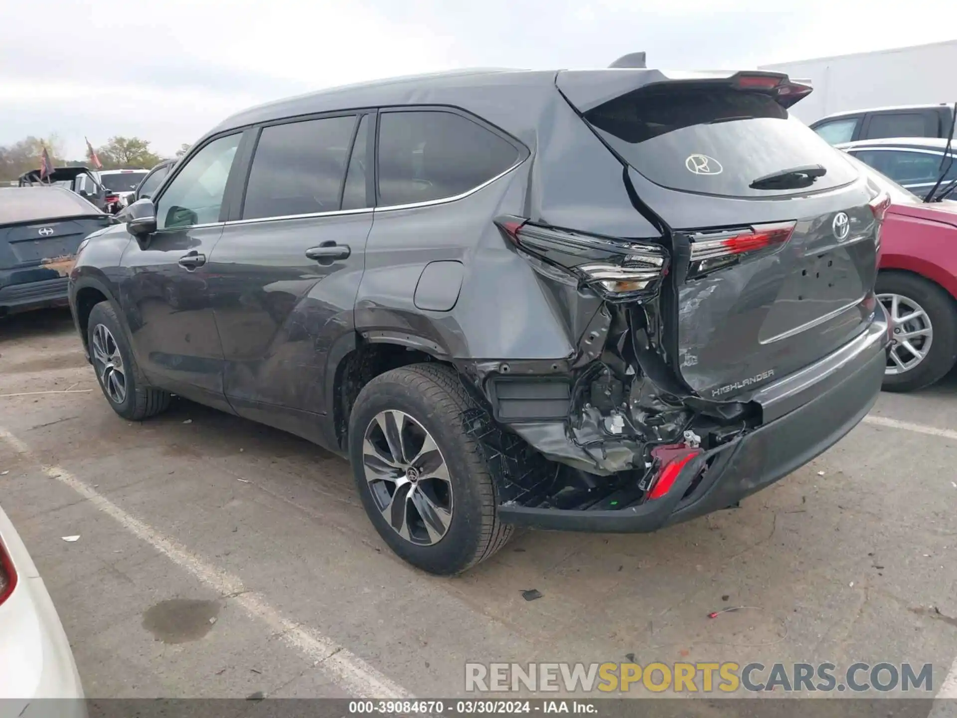 3 Photograph of a damaged car 5TDKDRAH0RS530999 TOYOTA HIGHLANDER 2024