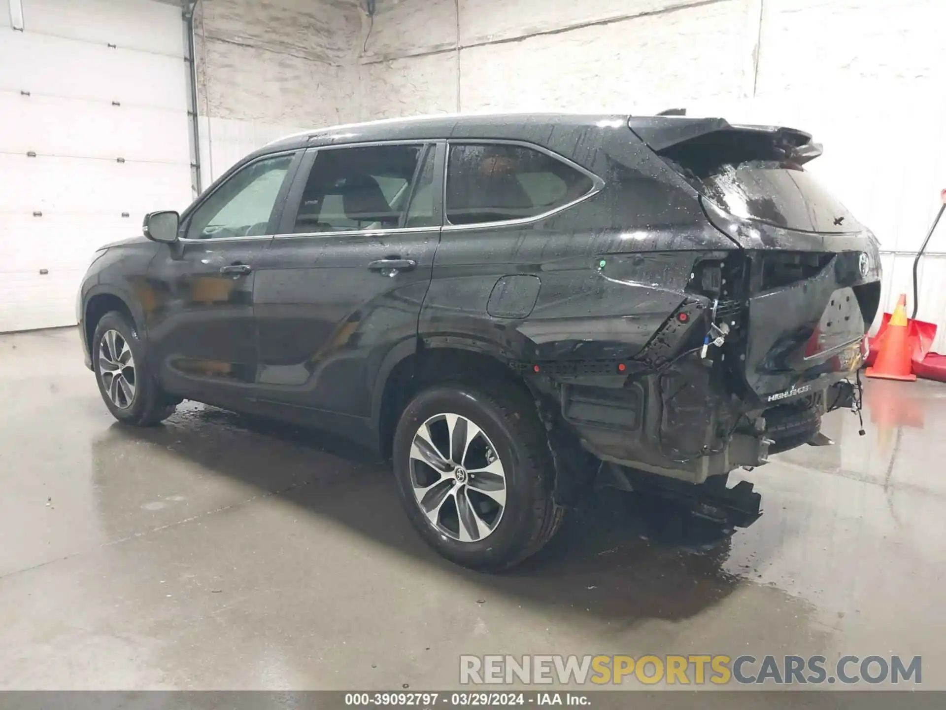 3 Фотография поврежденного автомобиля 5TDKDRBH4RS539817 TOYOTA HIGHLANDER 2024