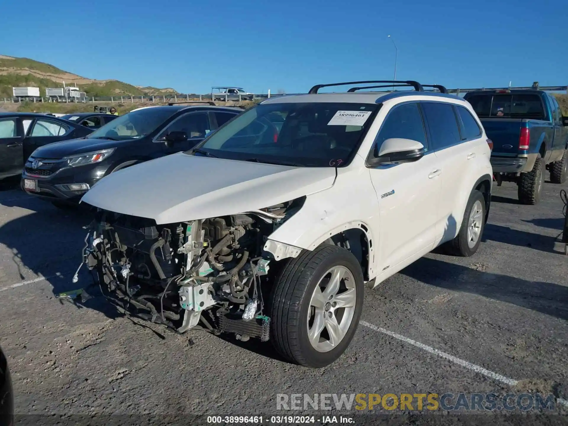 2 Photograph of a damaged car 5TDDGRFH0KS054896 TOYOTA HIGHLANDER HYBRID 2019