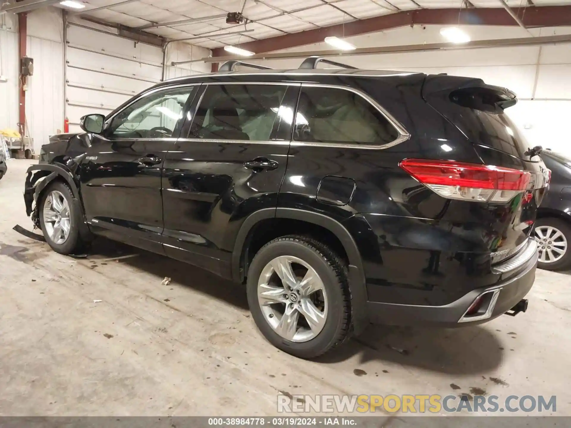 3 Photograph of a damaged car 5TDDGRFH5KS068129 TOYOTA HIGHLANDER HYBRID 2019