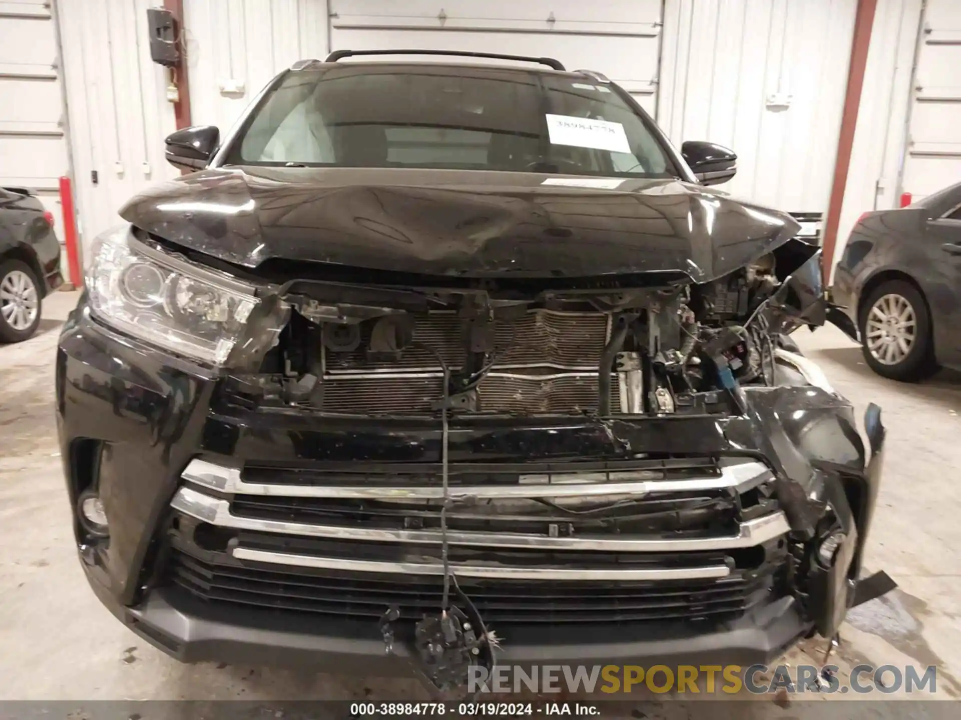 6 Photograph of a damaged car 5TDDGRFH5KS068129 TOYOTA HIGHLANDER HYBRID 2019