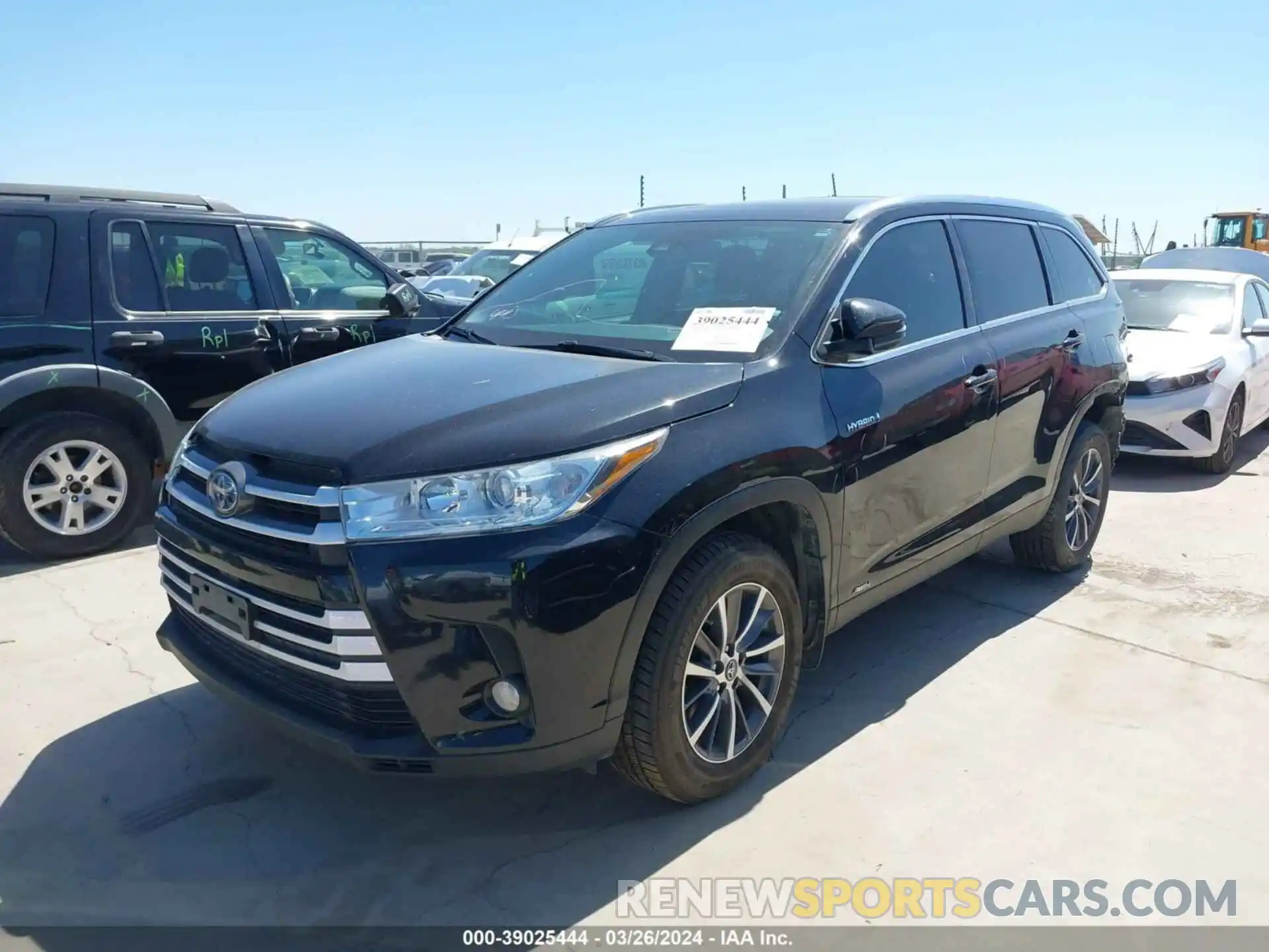 2 Photograph of a damaged car 5TDJGRFH0KS077968 TOYOTA HIGHLANDER HYBRID 2019