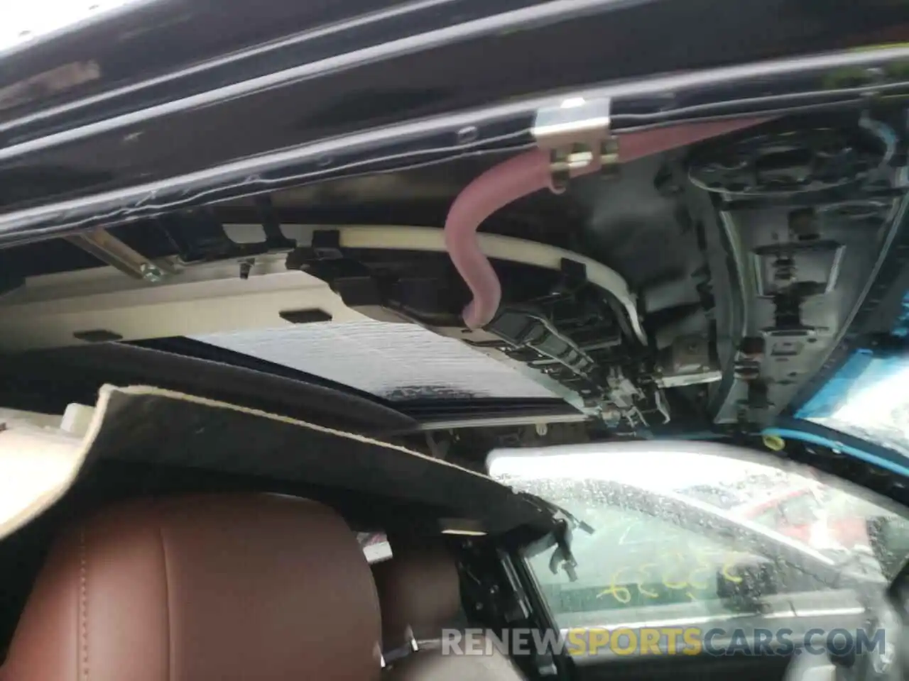 9 Photograph of a damaged car JTMCY7AJ0K4083141 TOYOTA LAND CRUIS 2019