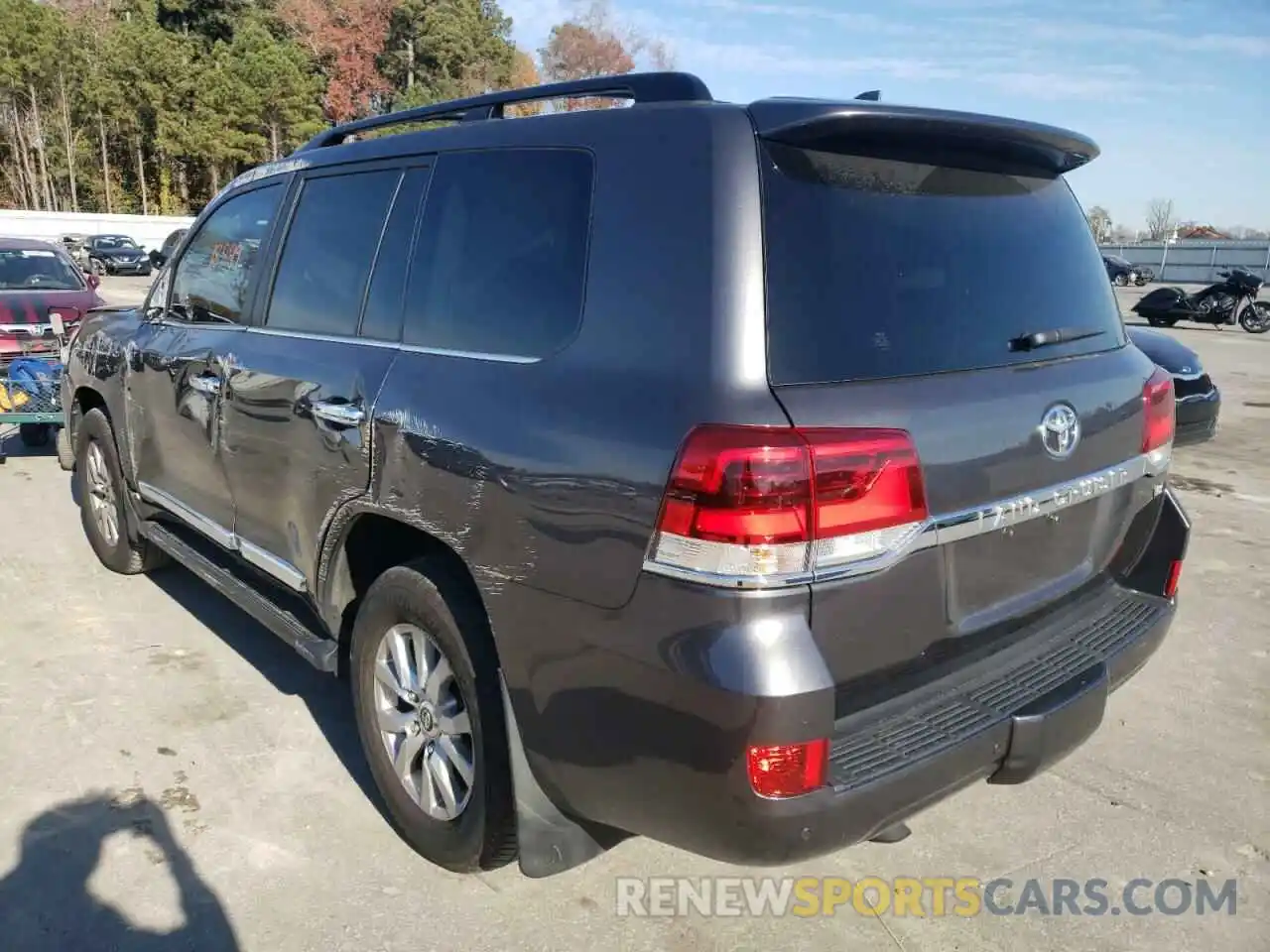 3 Photograph of a damaged car JTMCY7AJ4K4078380 TOYOTA LAND CRUIS 2019