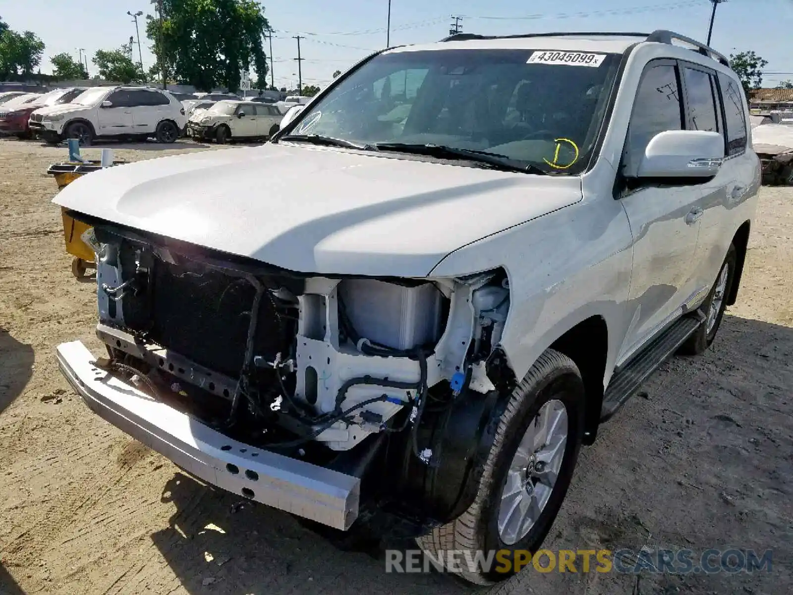 2 Photograph of a damaged car JTMCY7AJ5K4079795 TOYOTA LAND CRUIS 2019