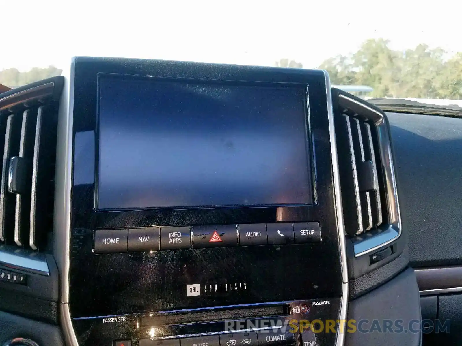 7 Photograph of a damaged car JTMCY7AJ7K4077000 TOYOTA LAND CRUIS 2019