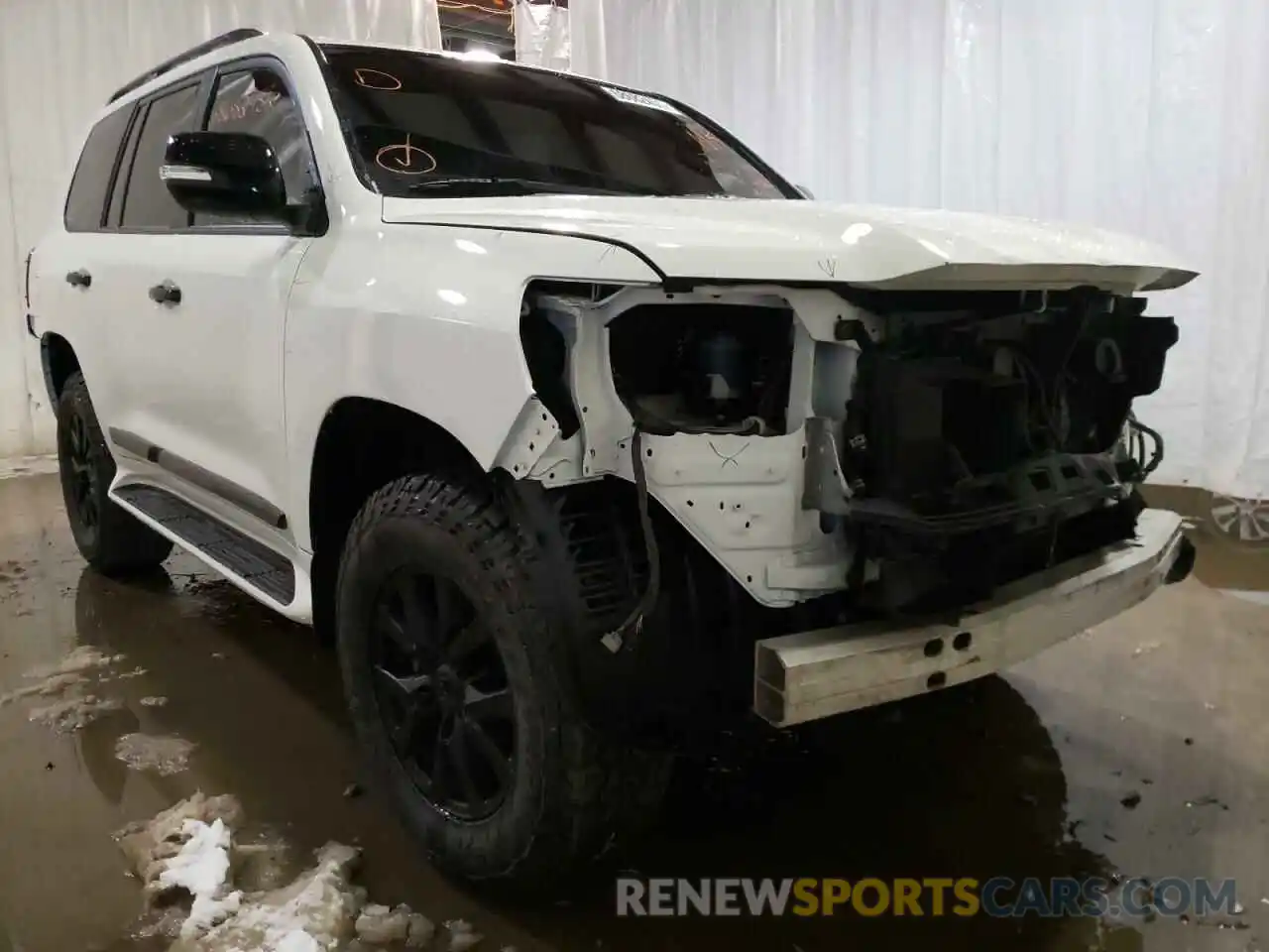 1 Photograph of a damaged car JTMCY7AJ7K4085632 TOYOTA LAND CRUIS 2019