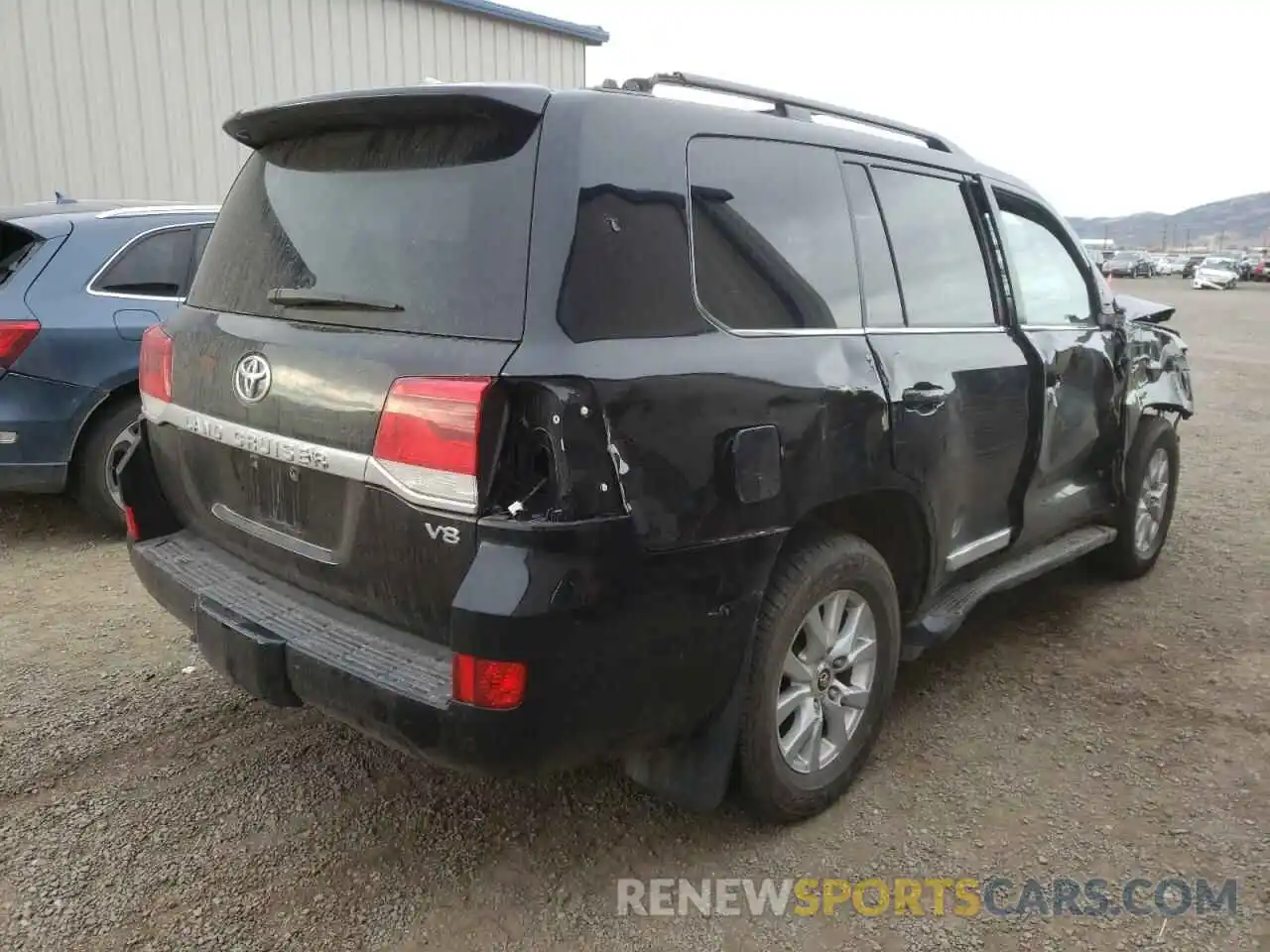 4 Photograph of a damaged car JTMCY7AJ9K4075832 TOYOTA LAND CRUIS 2019