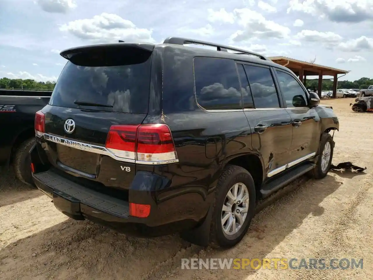 4 Photograph of a damaged car JTMCY7AJXK4080926 TOYOTA LAND CRUIS 2019