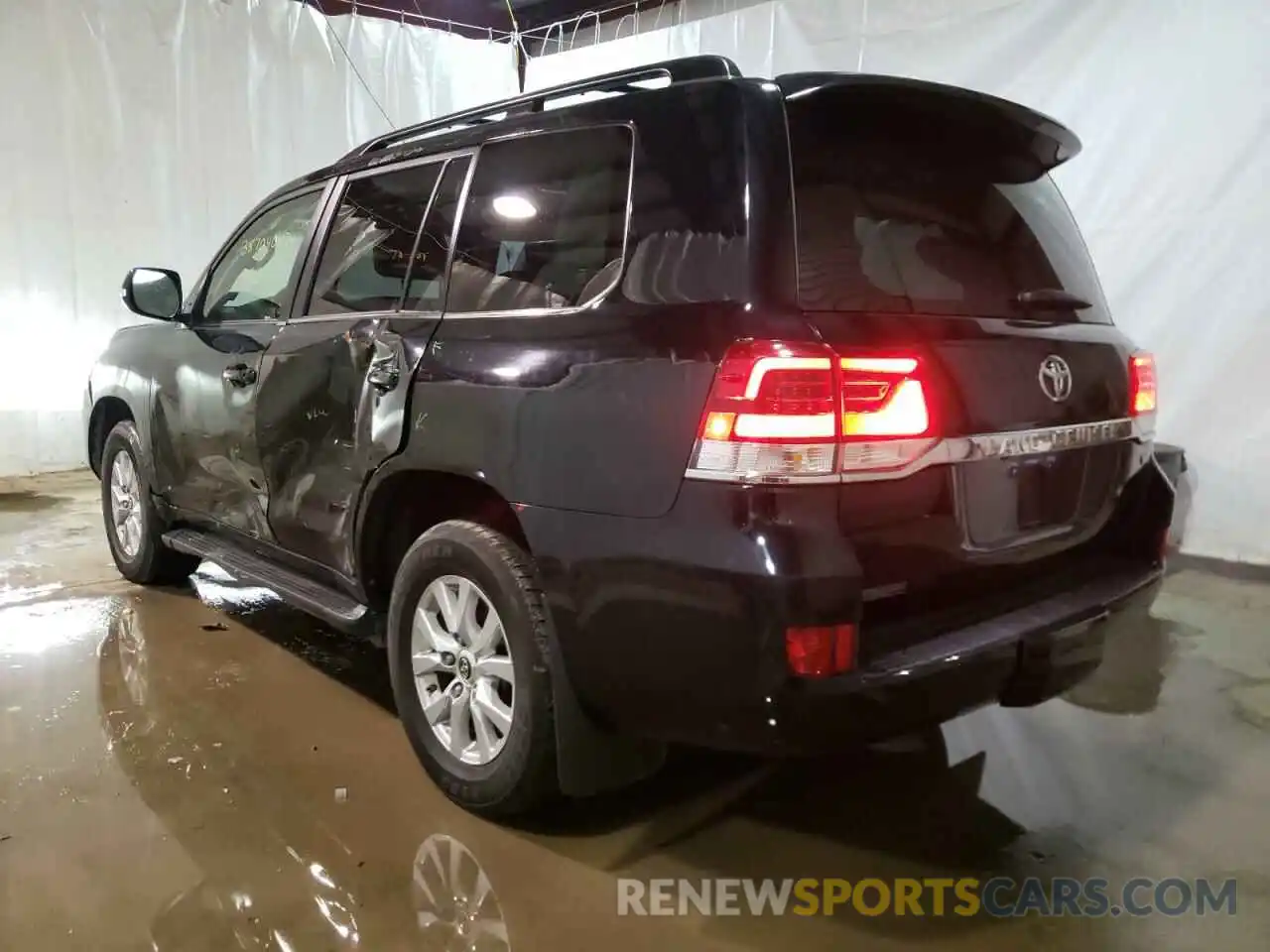 3 Photograph of a damaged car JTMCY7AJXK4084104 TOYOTA LAND CRUIS 2019