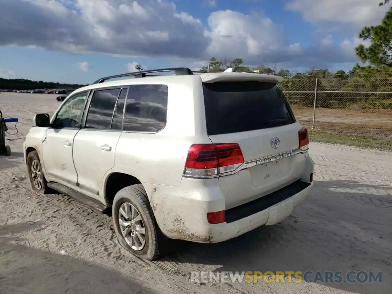 3 Photograph of a damaged car JTMCY7AJ3L4089646 TOYOTA LAND CRUIS 2020