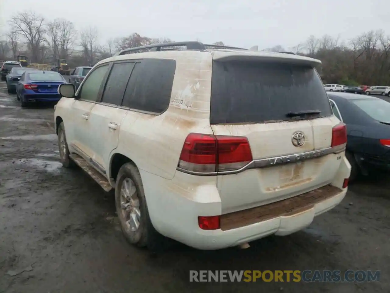 3 Photograph of a damaged car JTMCY7AJ5M4105539 TOYOTA LAND CRUIS 2021